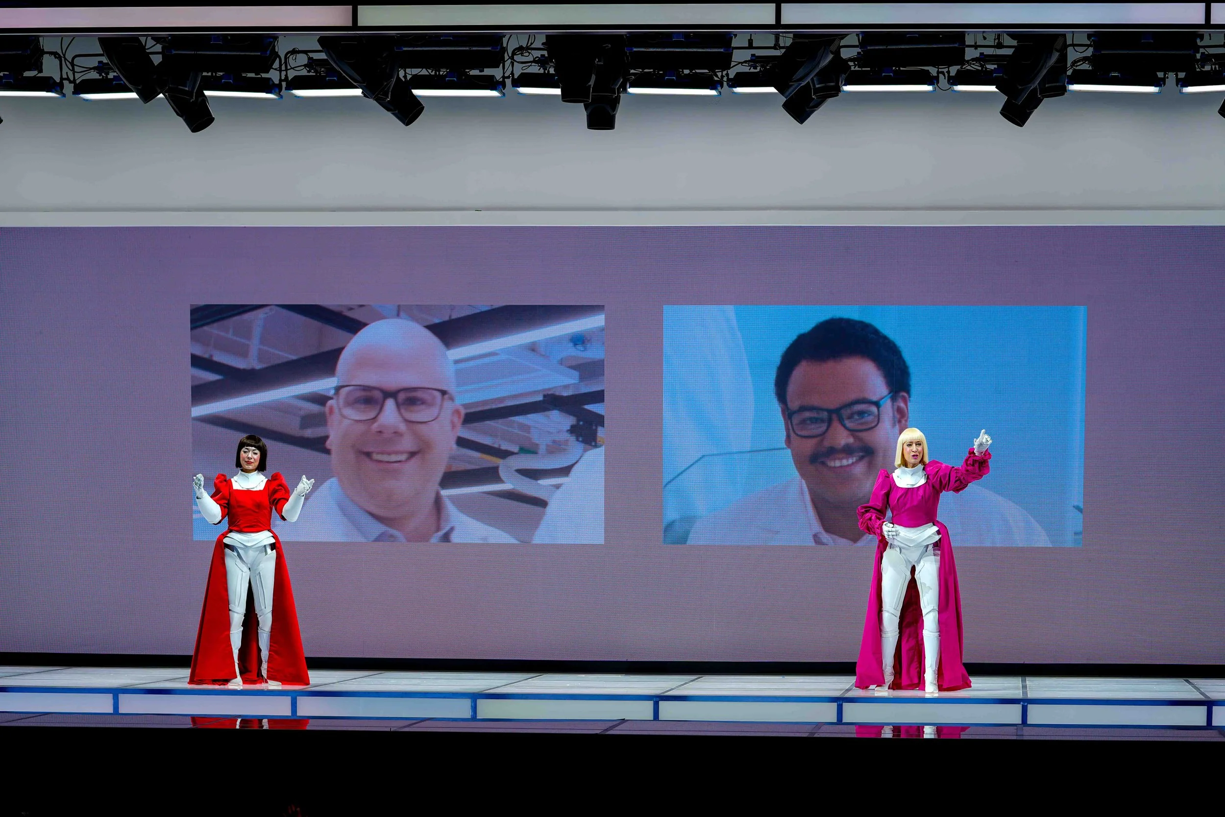 Yuki Nakase Link Designs_Cosi-1.jpg