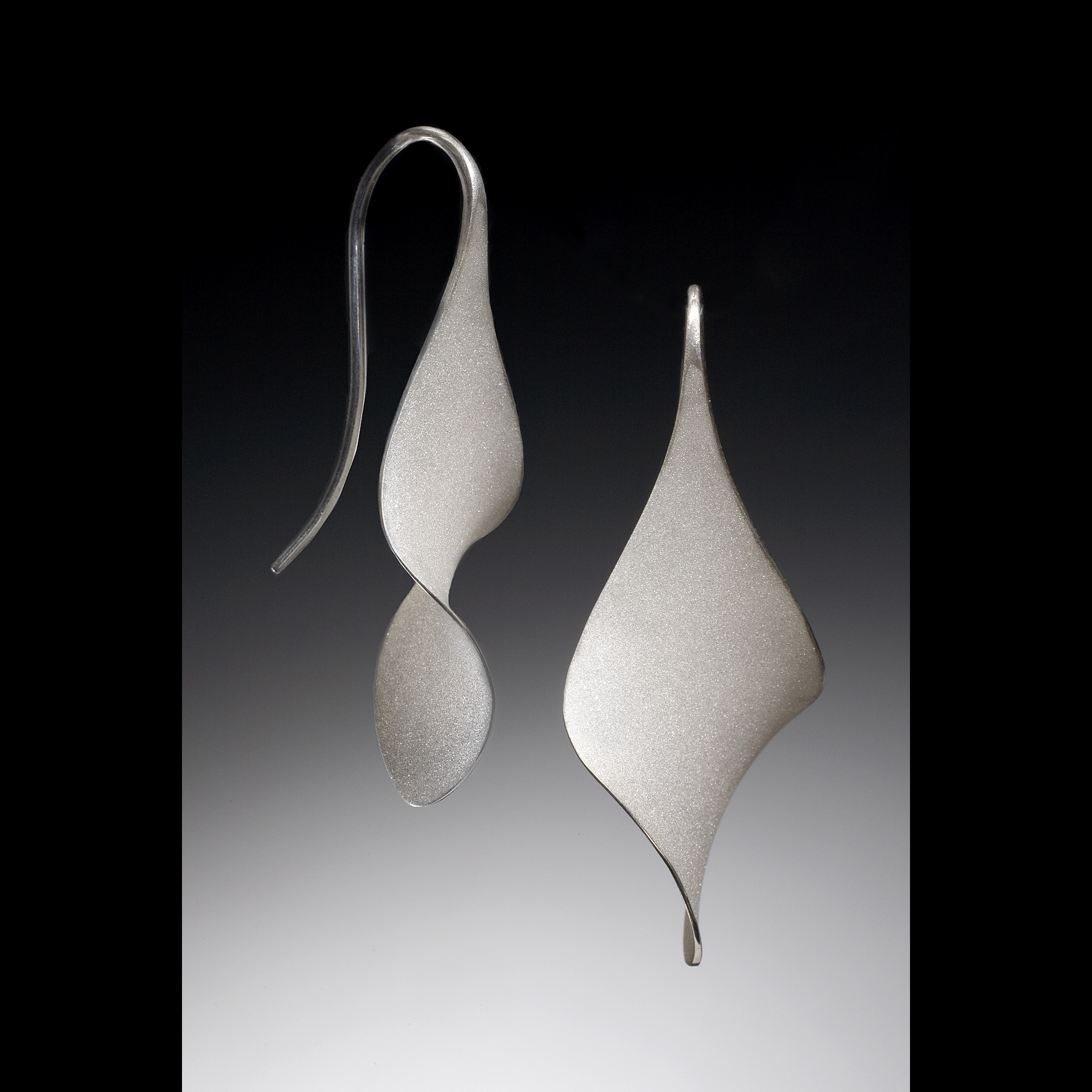 Matte Anticlastic twist earrings