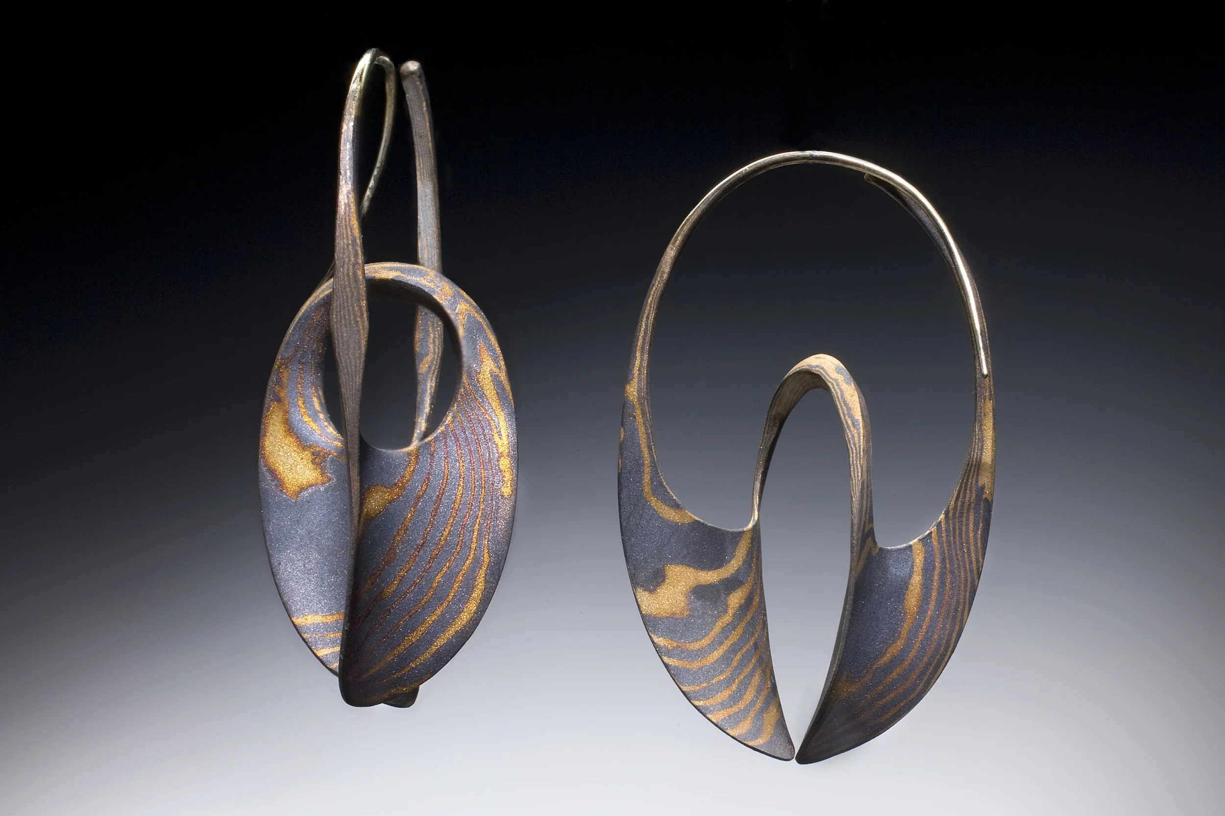 !8k/Sterlin Mokume Large Continuum Hoops