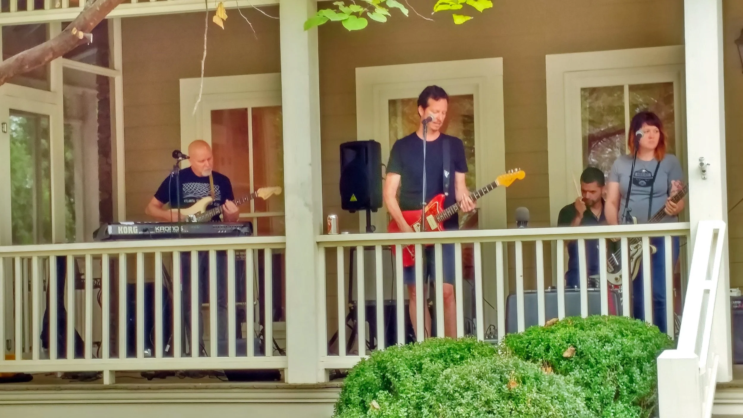 porchfest5-1-e1509208365151-1.jpg