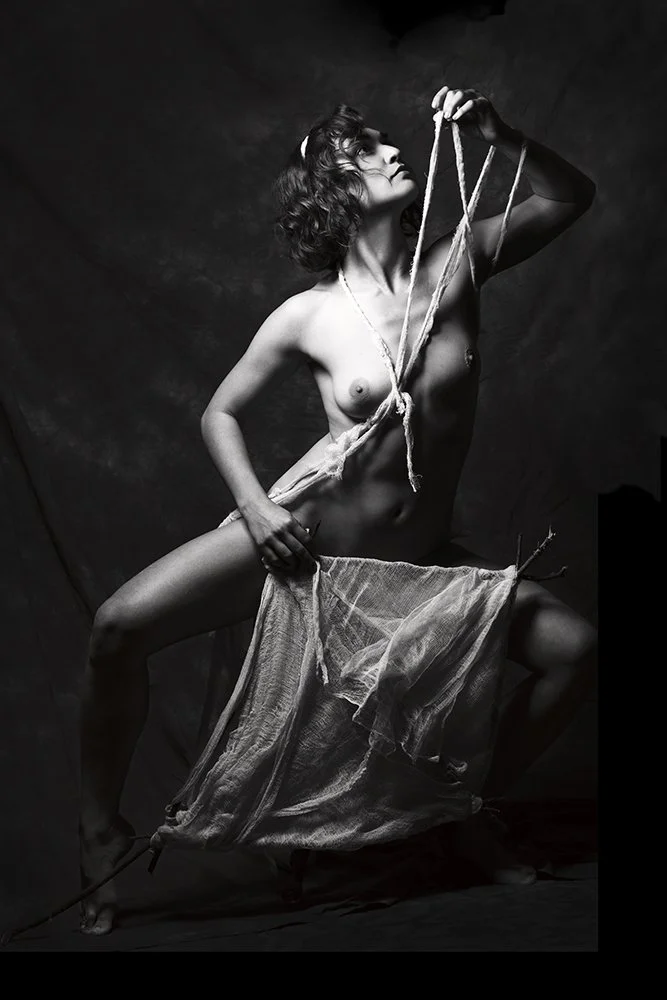 Nude_GirlWithKite_2.jpg