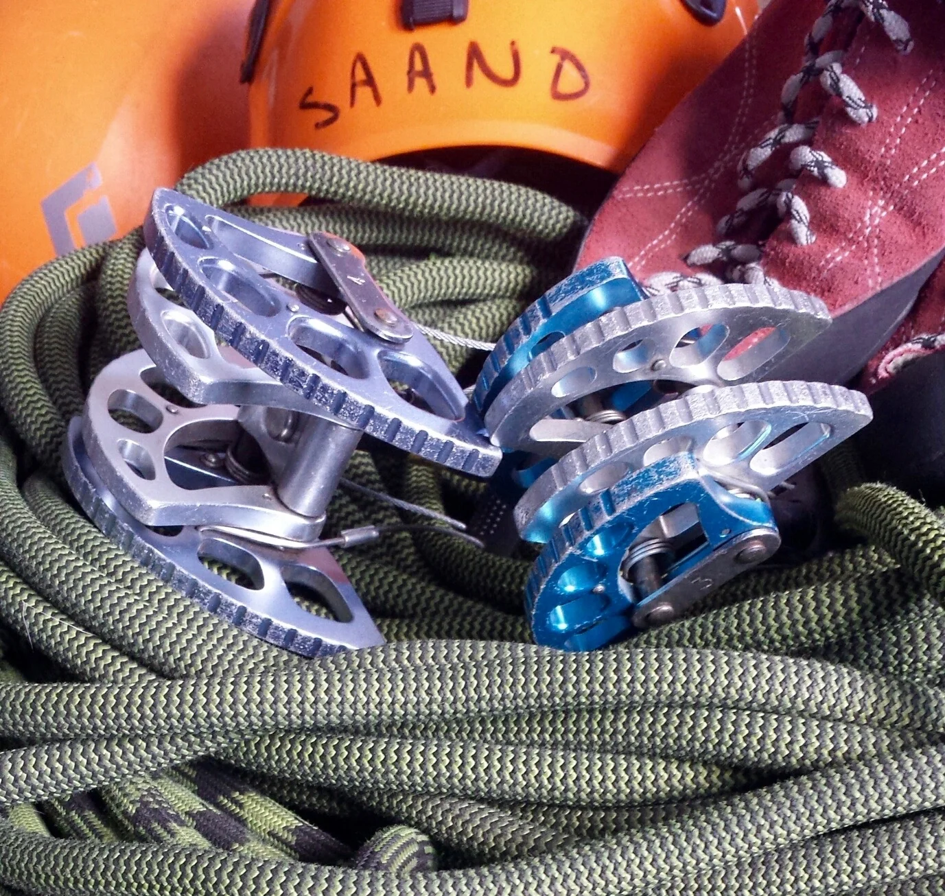 SF - Trad Climbing Techniques and Gear Placements