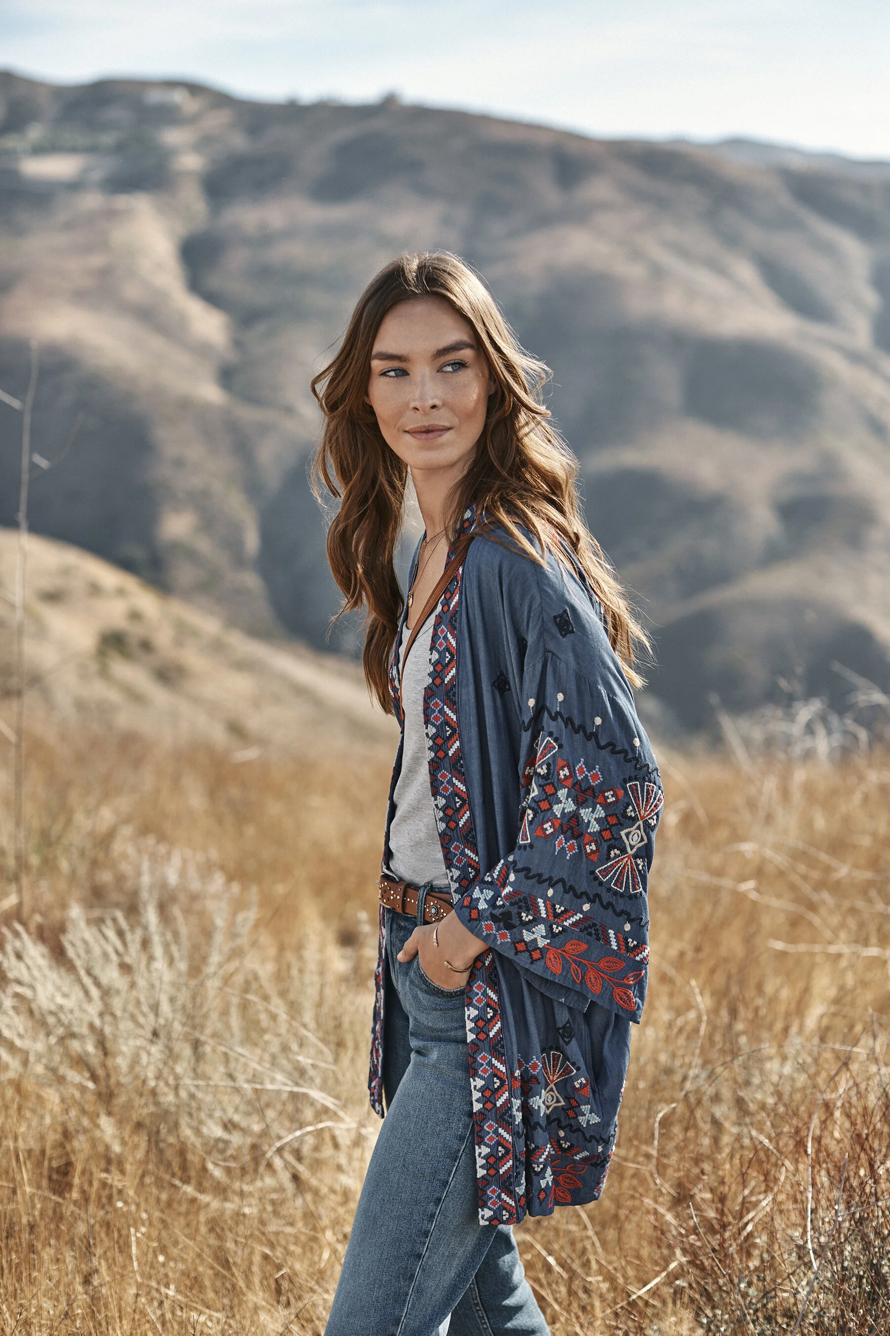 Spring 1_Layout 18.1_0102.jpg