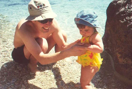 orebic2_dad_teaches_ana_about_water.jpg
