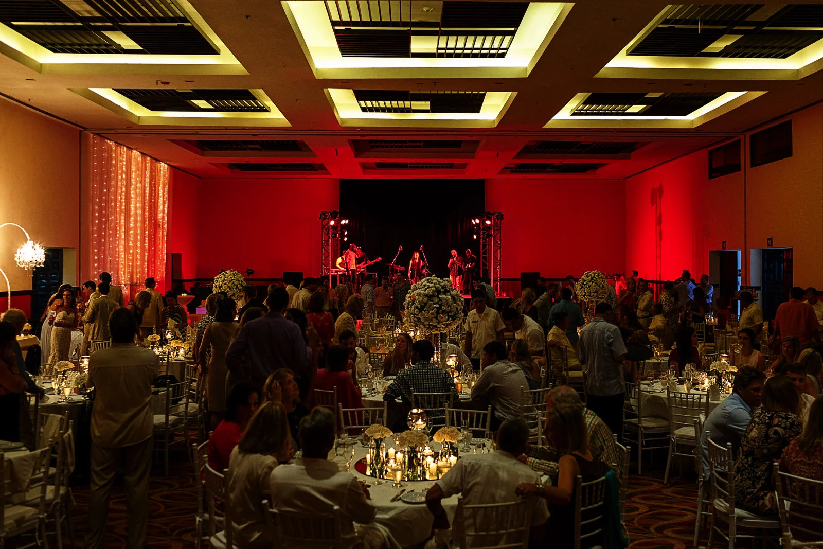 Wedding reception at Hyatt Ziva resort - Eder Acevedo cancun los cabos vallarta wedding photographer