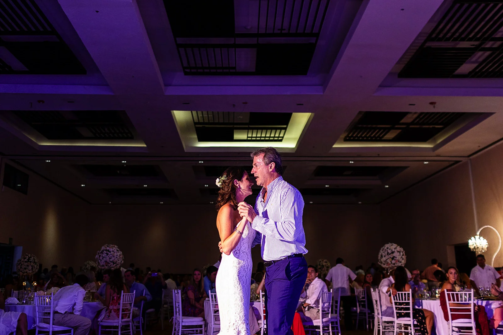 Father and daughter dance during wedding reception - Eder Acevedo cancun los cabos vallarta wedding photographer