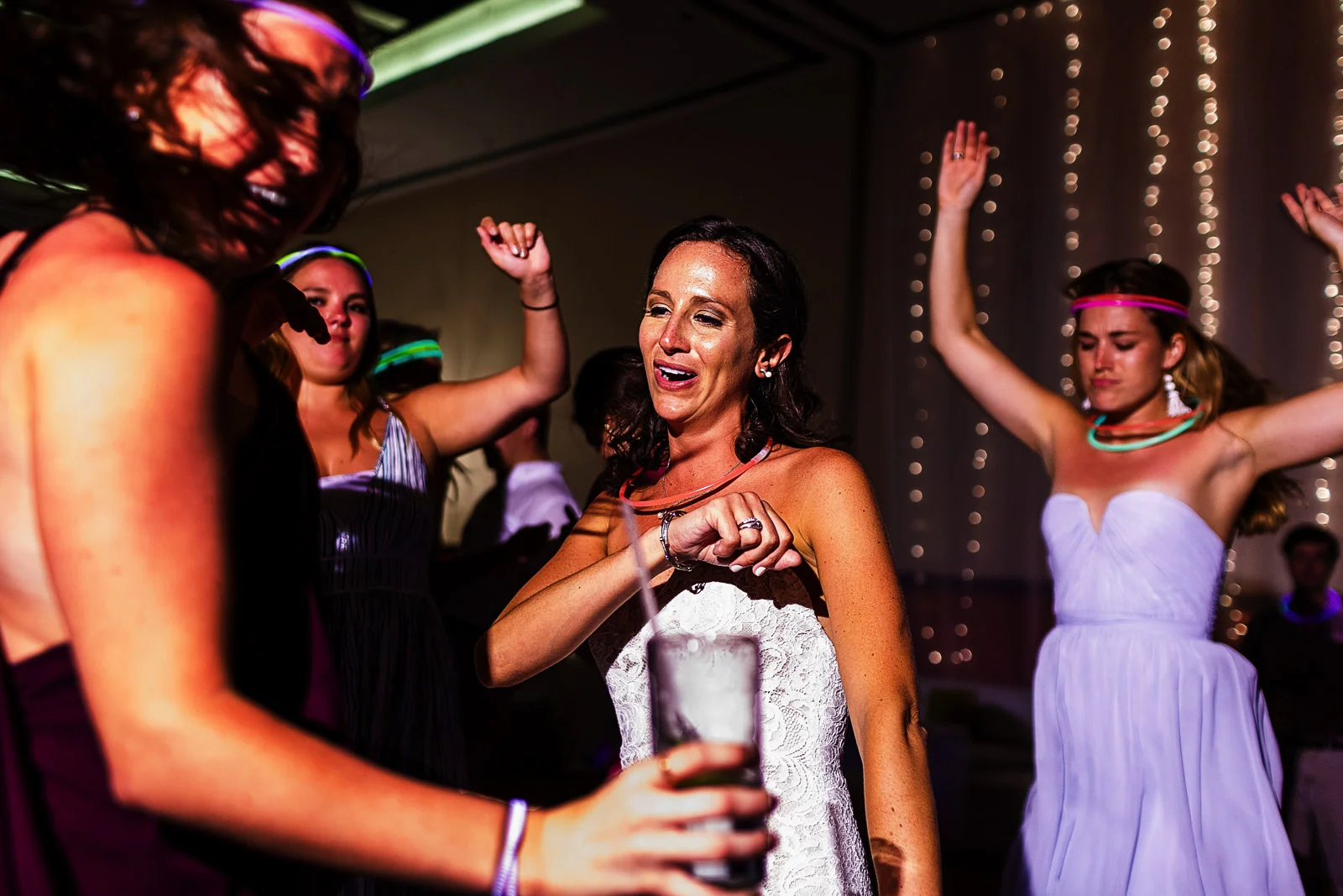 Bride and guests dancing at wedding reception - Eder Acevedo cancun los cabos vallarta wedding photographer