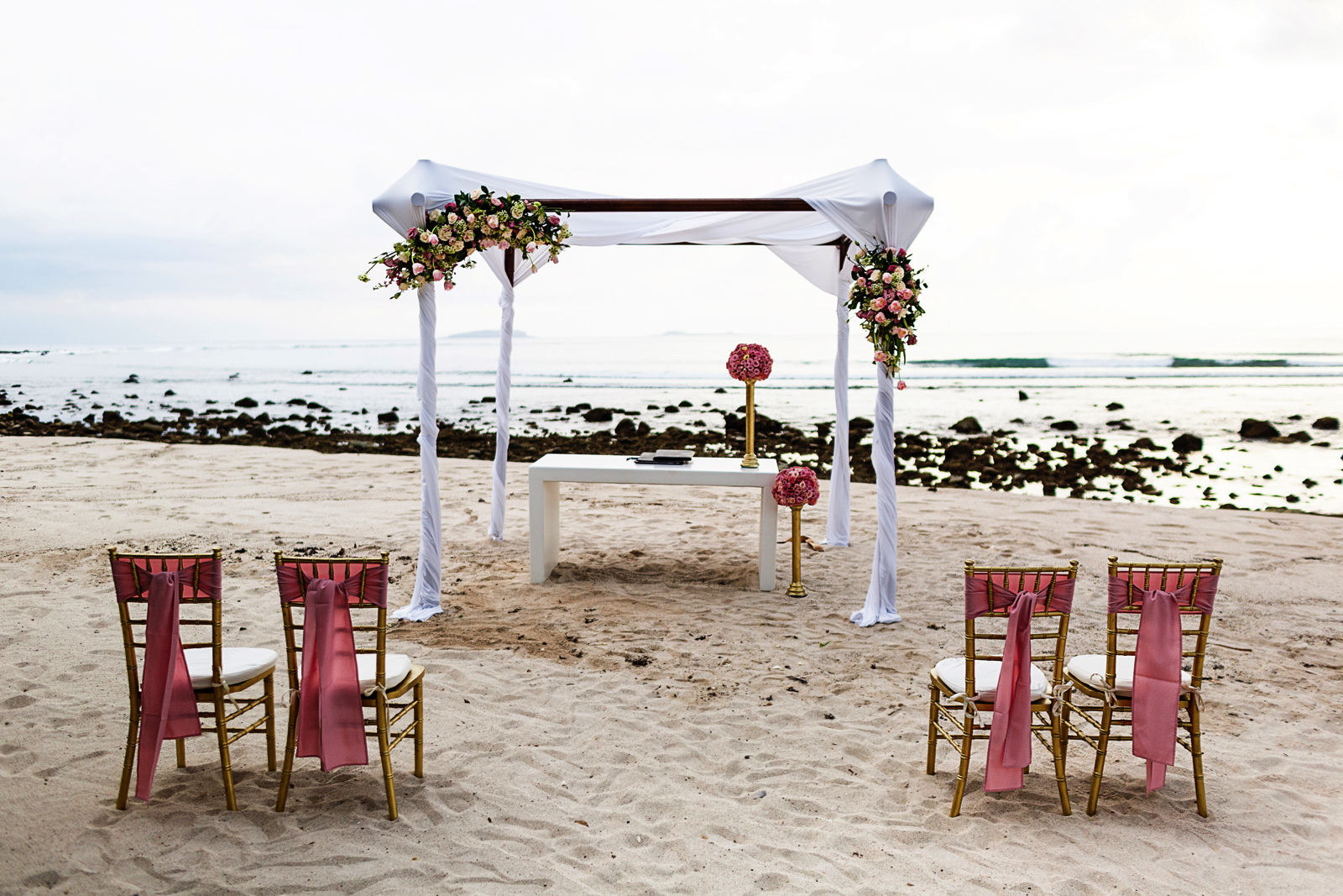 st-regis-punta-mita-wedding-beach