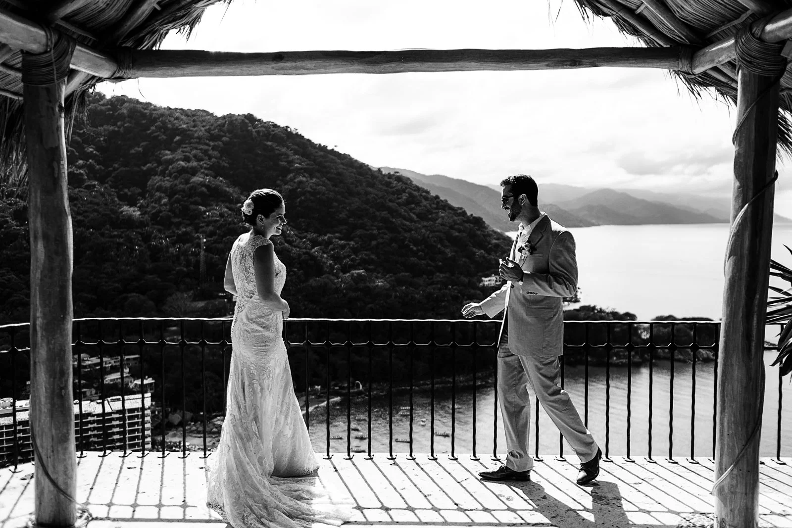 mismaloya-view-wedding