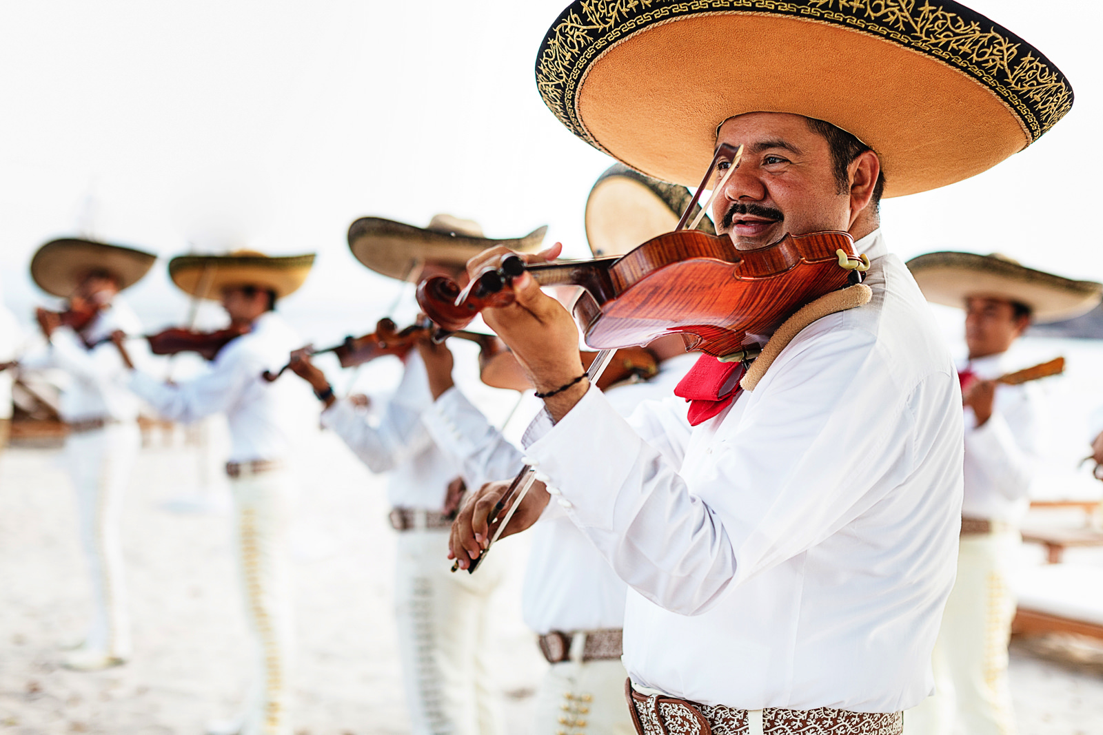 st-regis-punta-mita-wedding-mariachi