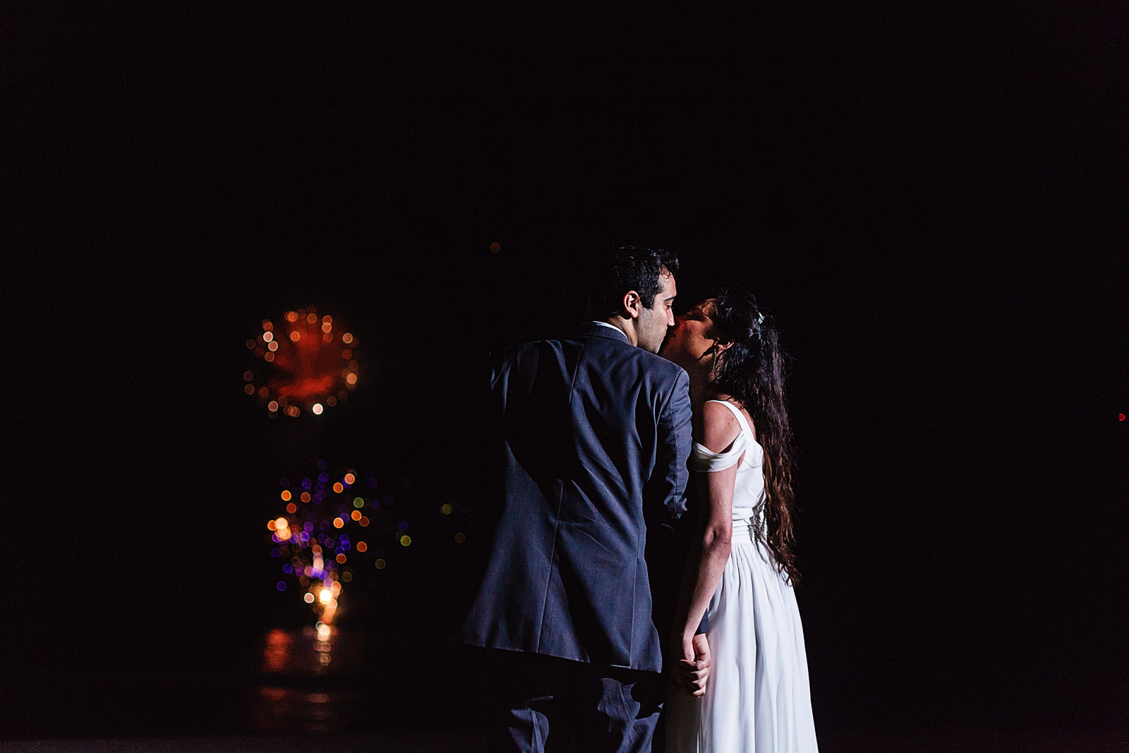 st-regis-punta-mita-wedding-fireworks