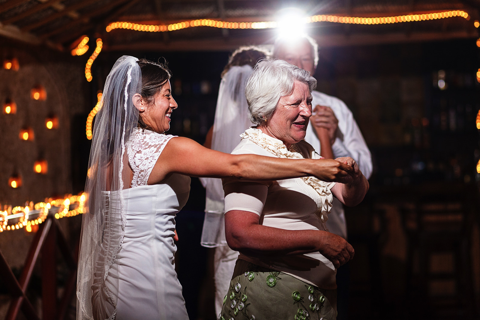 parents_dance_lesbian_wedding_couple