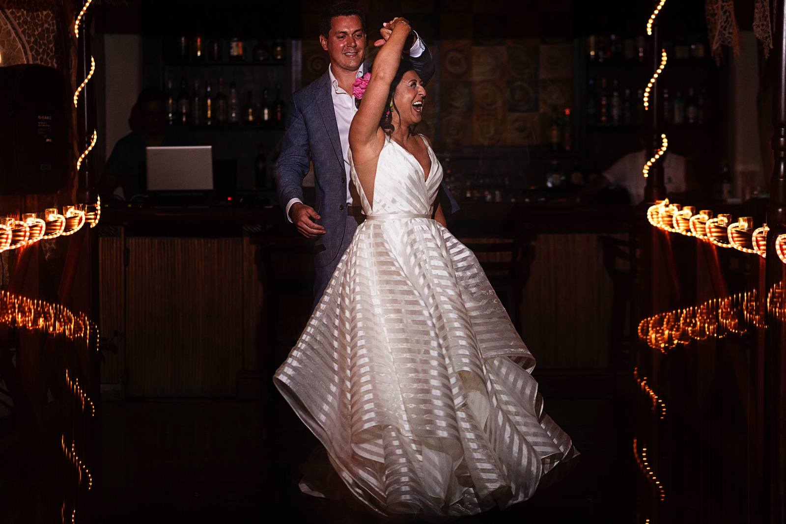 groom-and-bride-first-dance