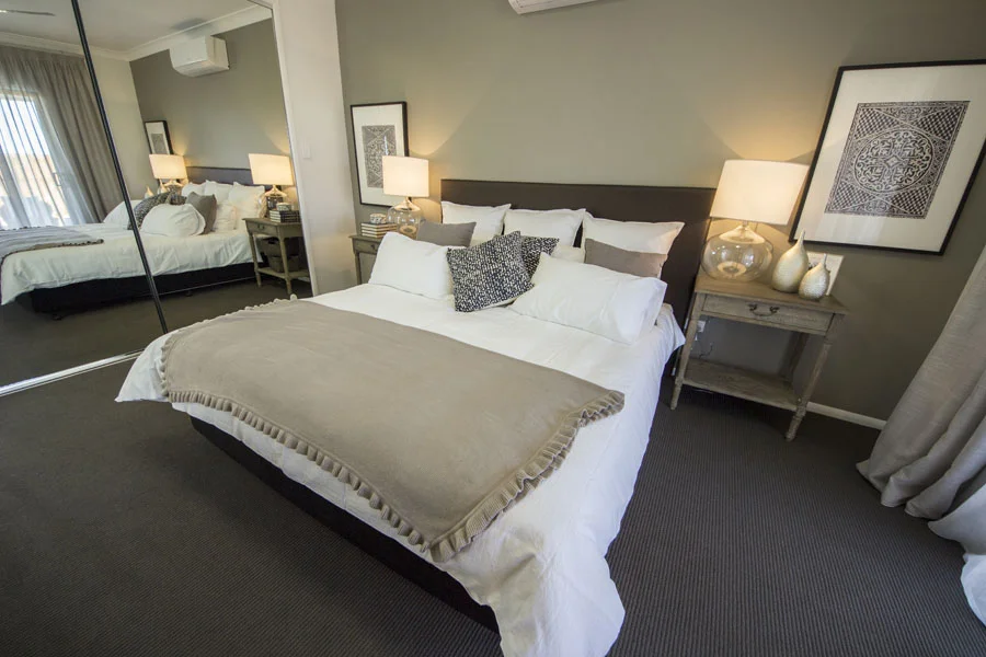 Bed1 (3).jpg