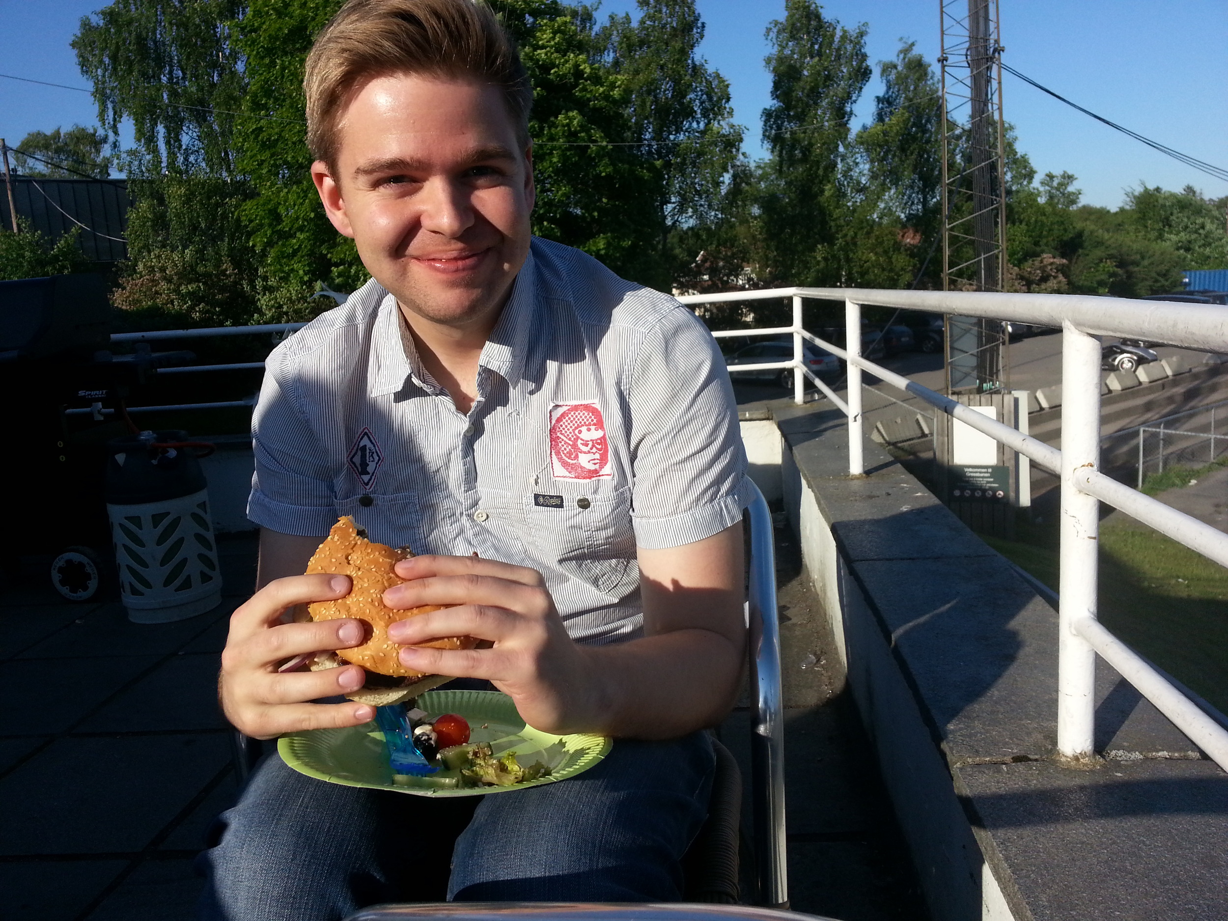  OFDL-leder Henrik Skjevestad var strålende fornøyd med burgerne fra Jacobs! 