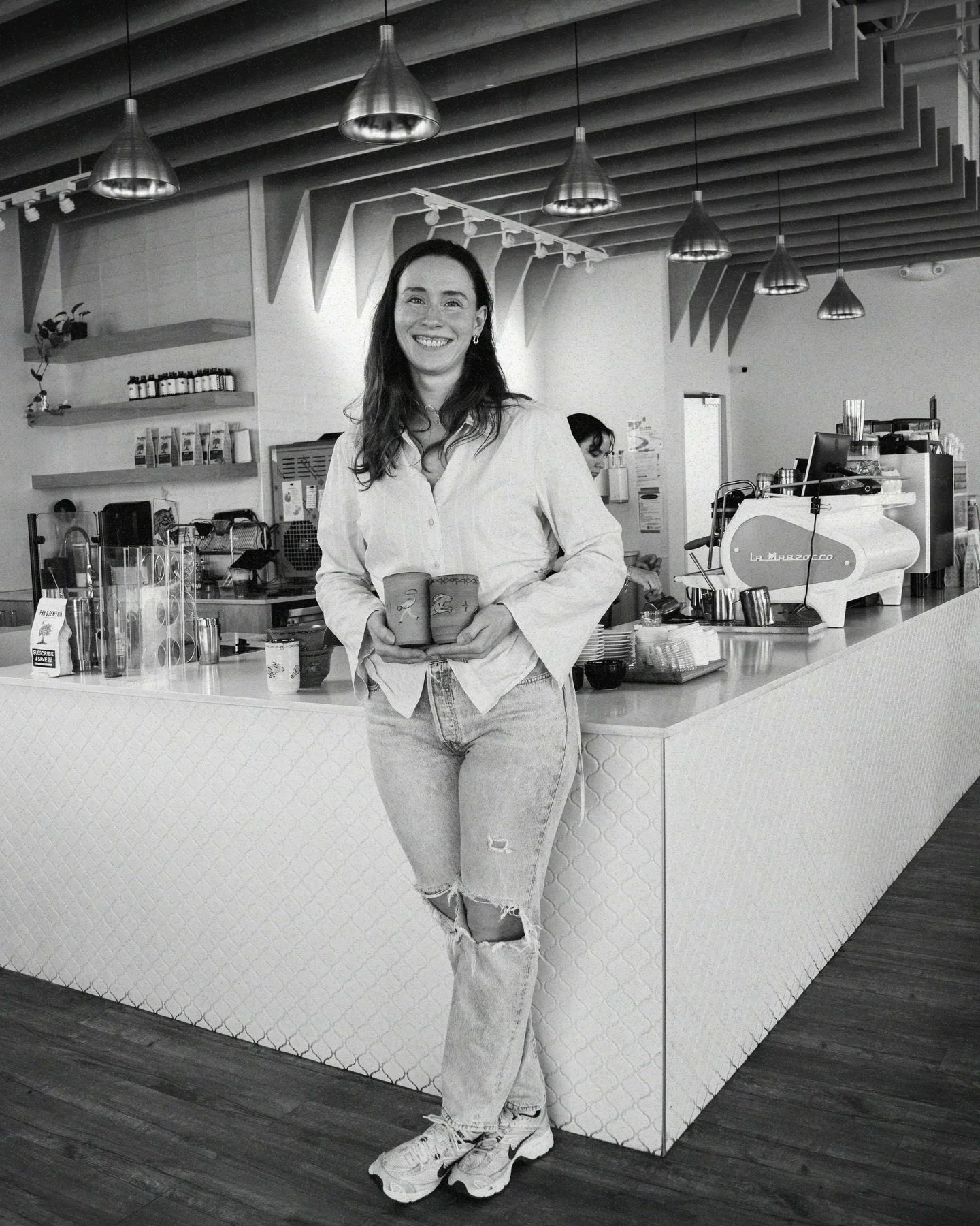 Come say hi on Saturday! 
We are hosting a community market in Deep Ellum, come meet your local artists/ baristas 🫰🏼