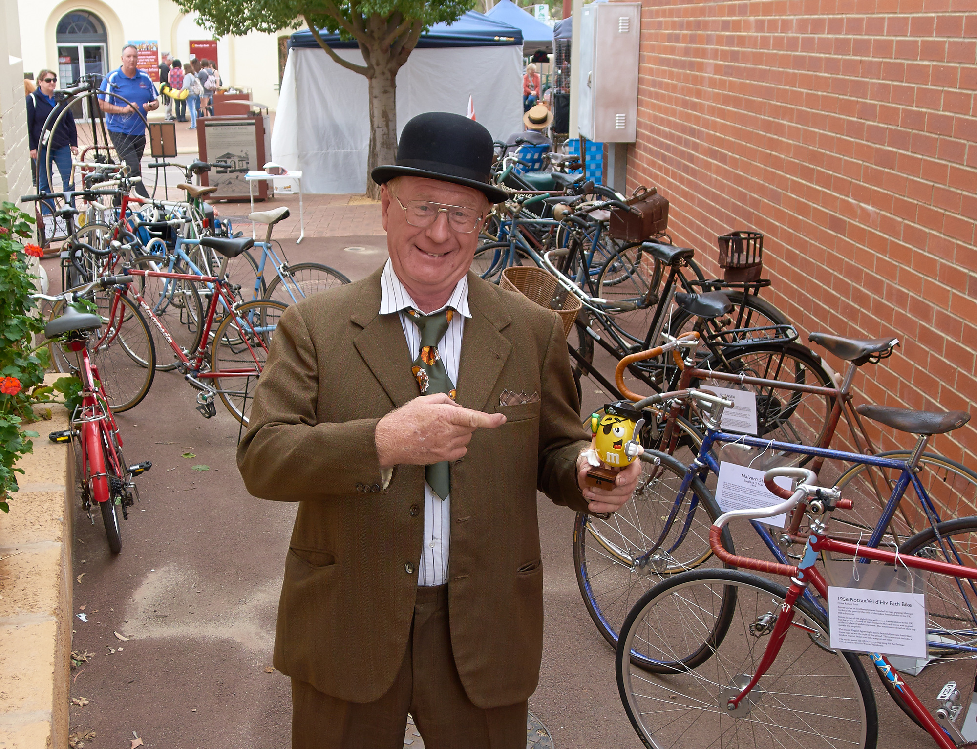 Club member Phil Harris at our 2014 display.