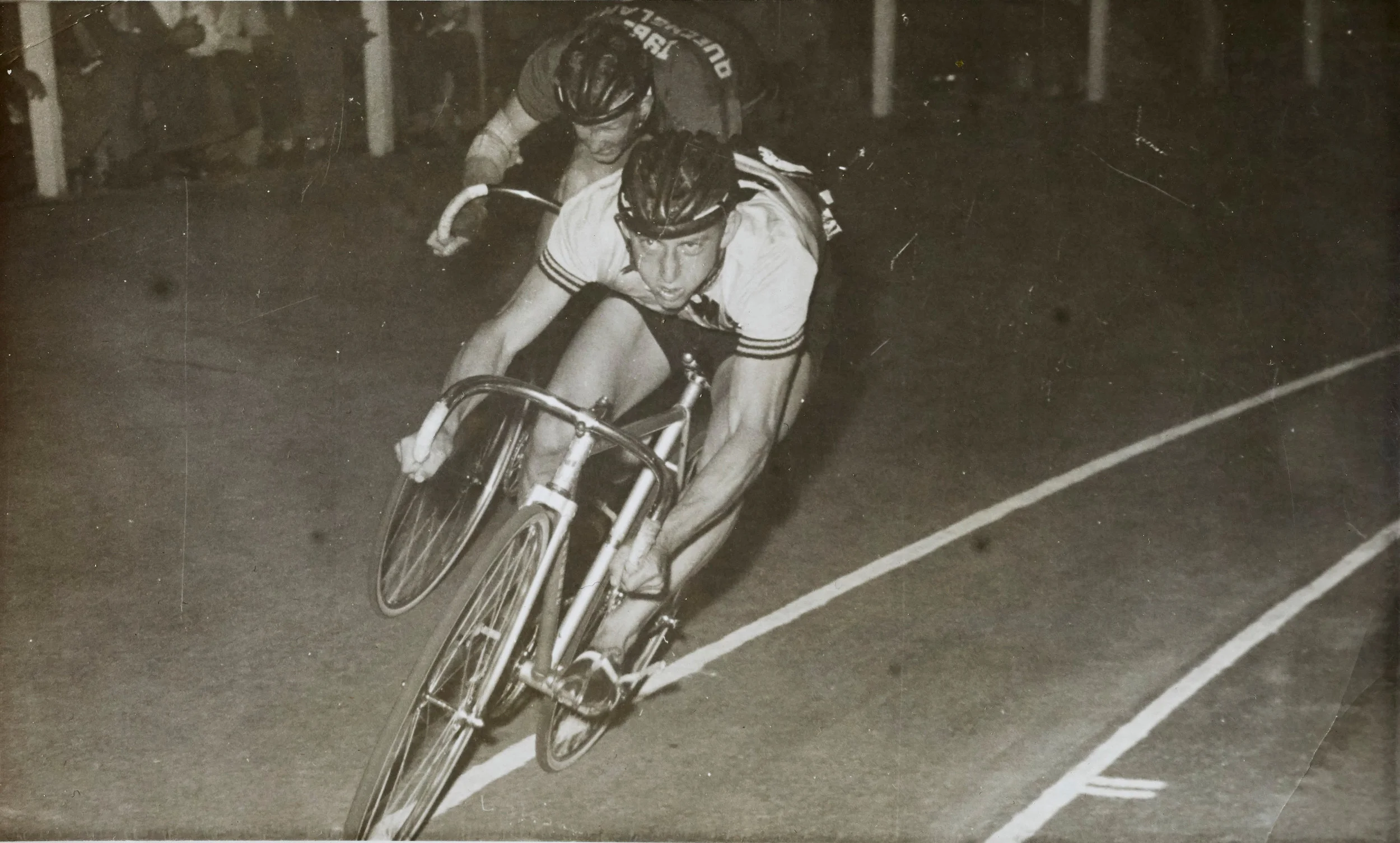 Clarrie Minciullo racing on a 5 Swan Swansea