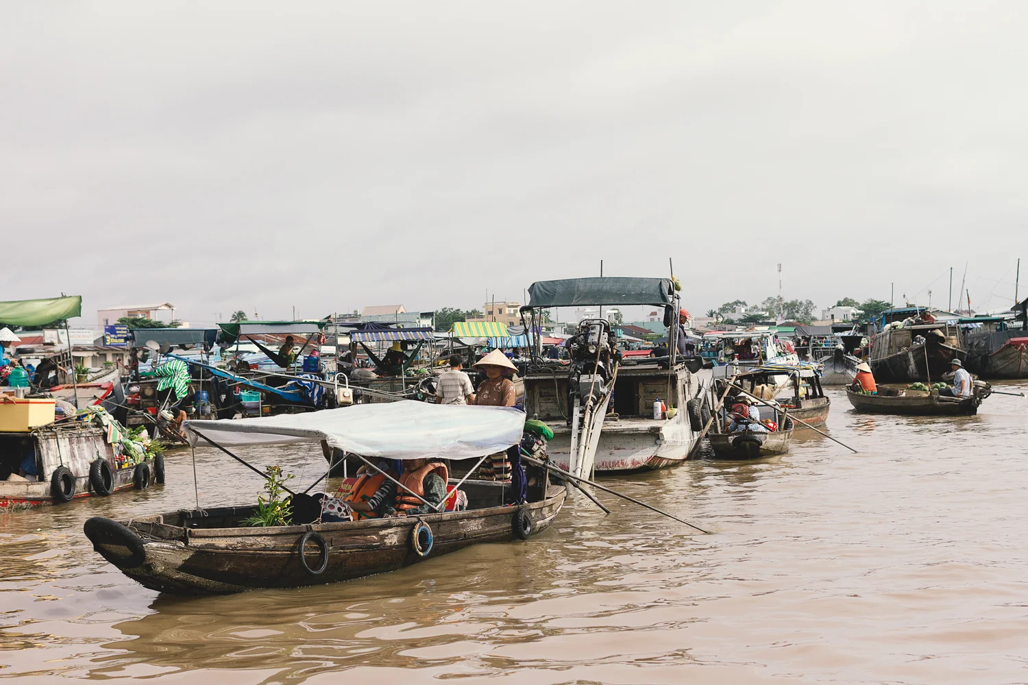 Floating market utenfor Can Tho