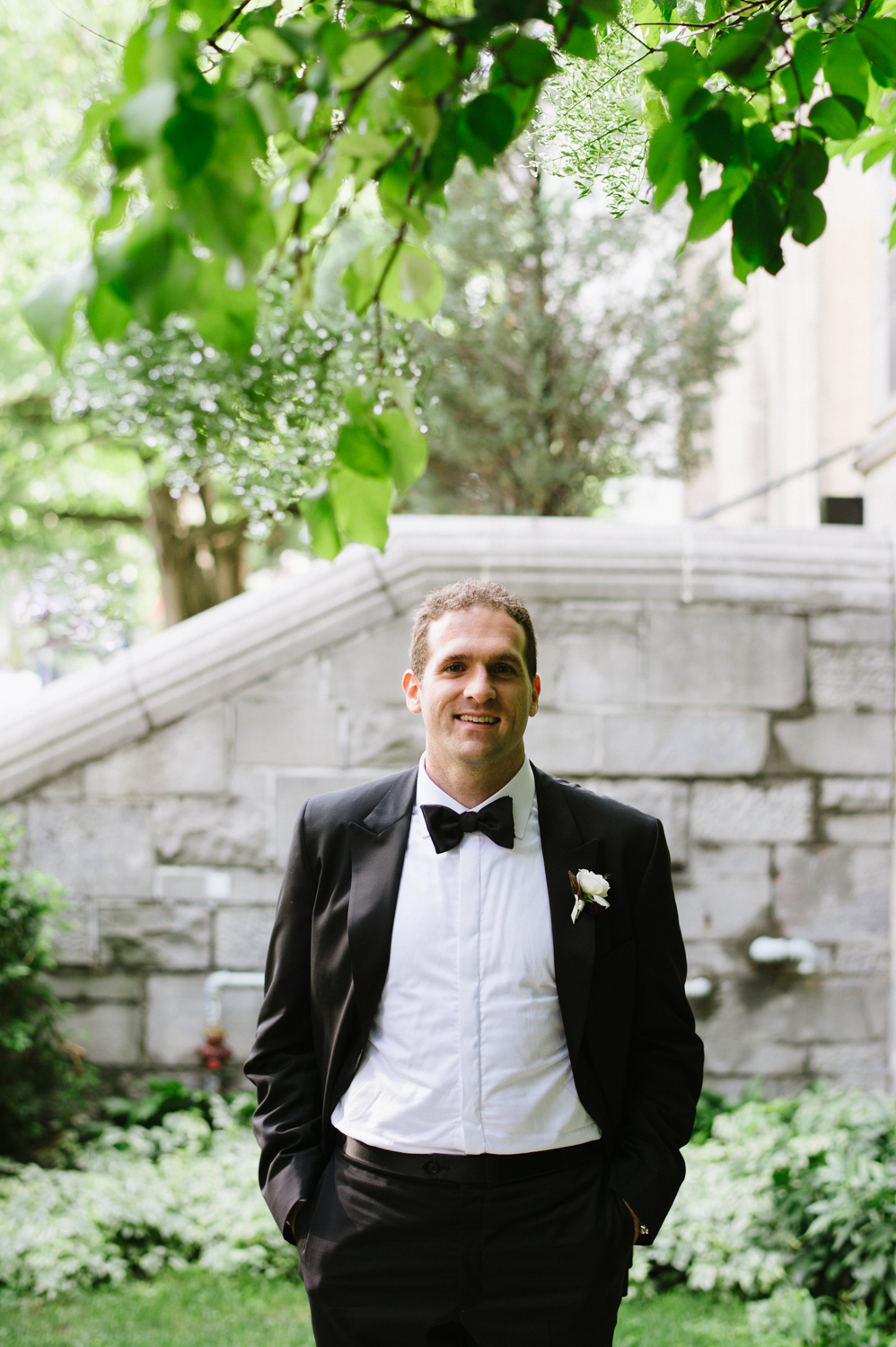 Elegant wedding photographer in Montreal Toronto and Santorini