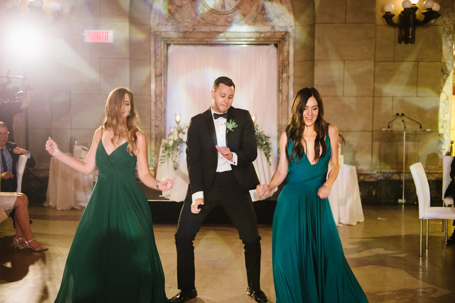 256Montreal Wedding Photographer.jpg