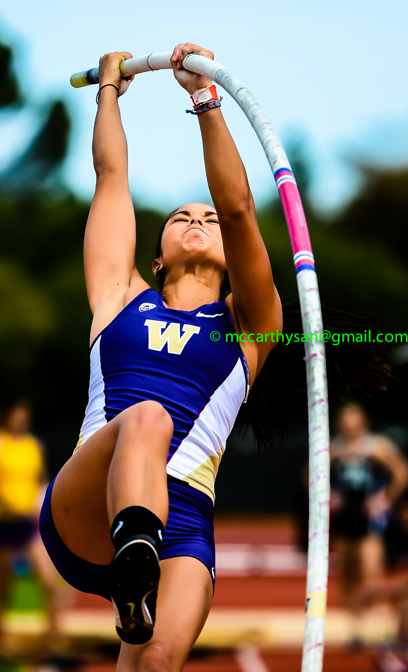UW jumper at Payton Jordan 2013
