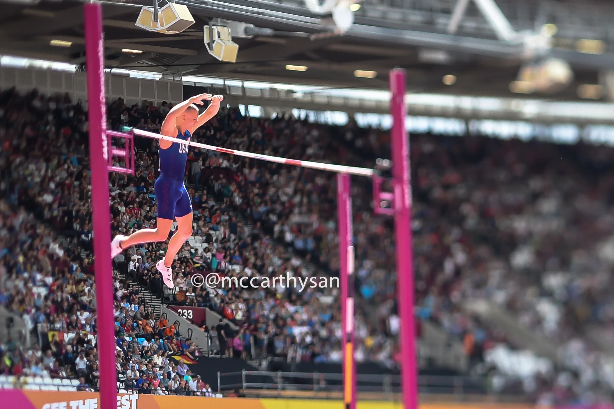 #PoleVault Photo of the Day Sam Kendricks takes the Worlds, 2017! http://PoleVaultDaily.com #IAAFWorlds #IAAFLondon2017