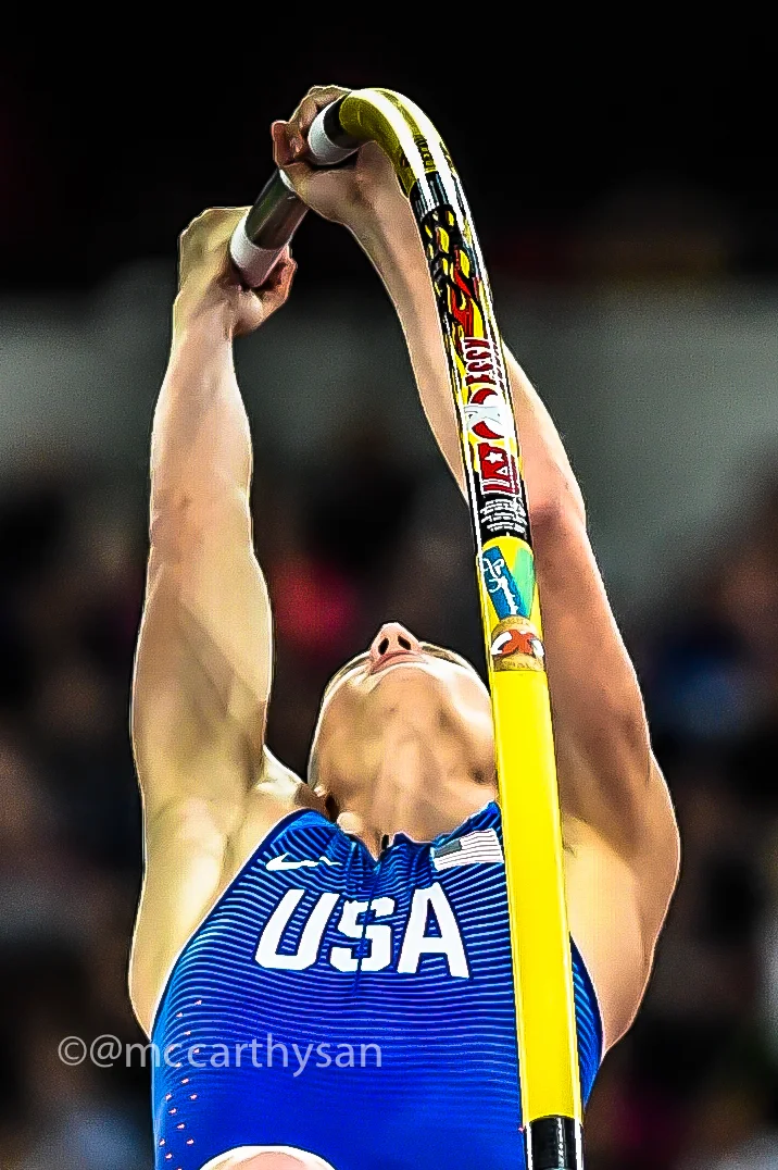 #PoleVault Photo of the Day Sam Kendricks takes the Worlds, 2017! http://PoleVaultDaily.com #IAAFWorlds #IAAFLondon2017