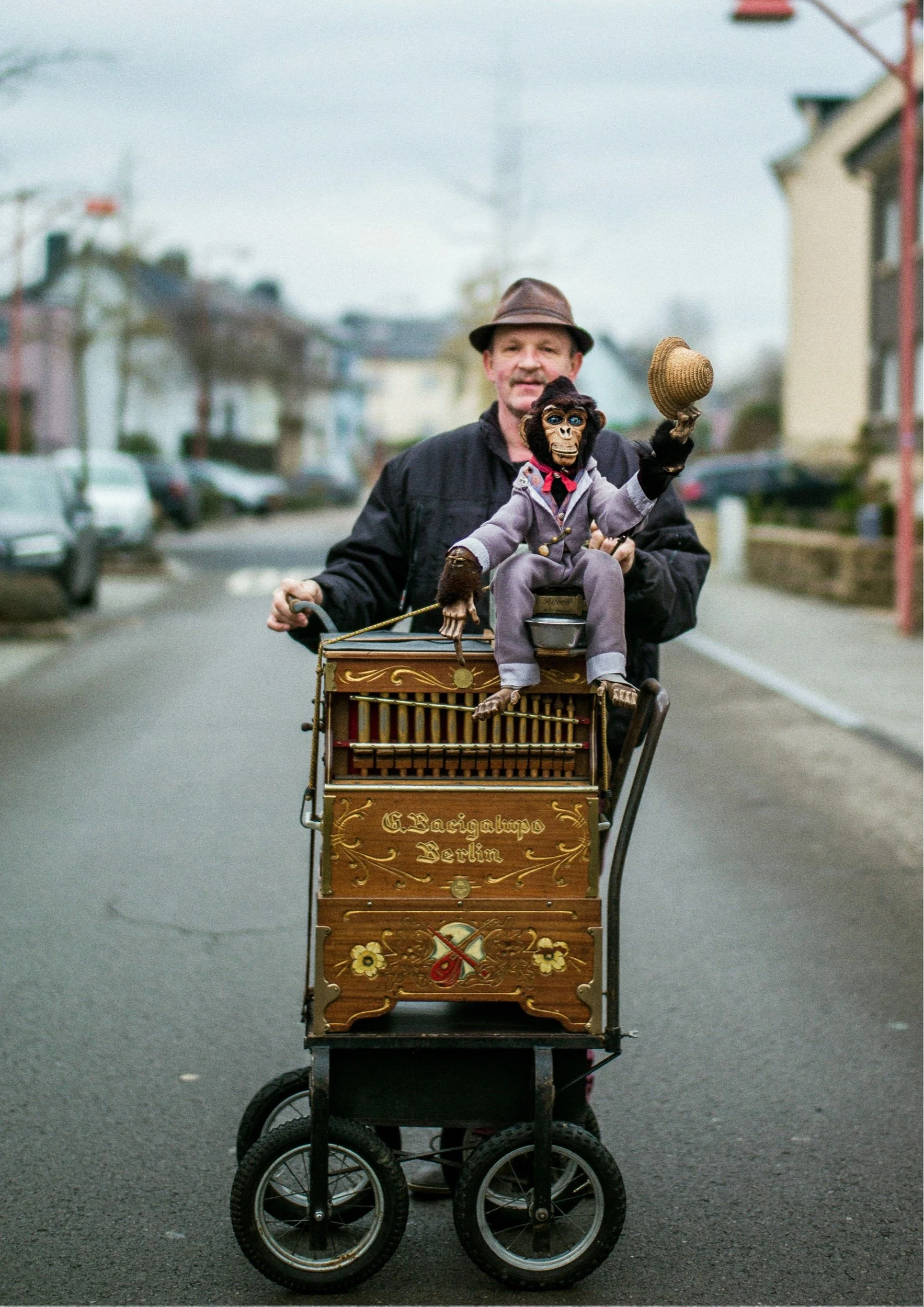 A2_Leierkastenmann2.jpg
