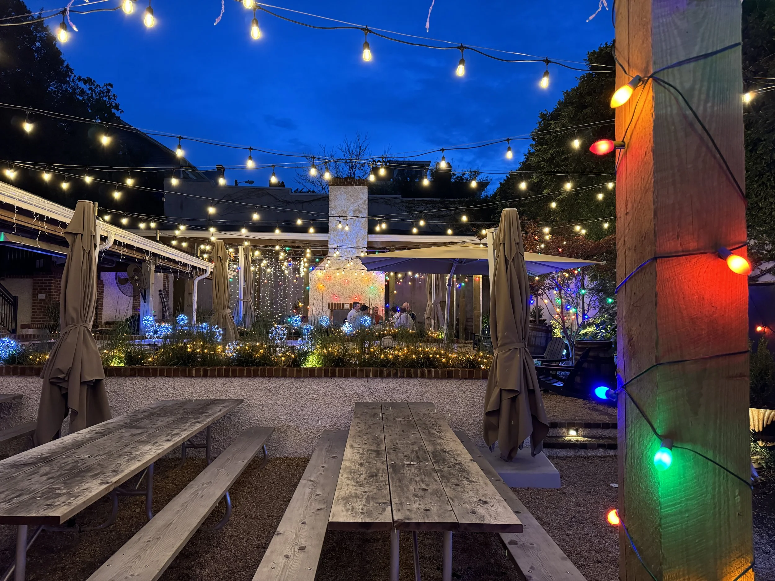 Wonderland Beer Garden Outdoor _4682 (1).JPG