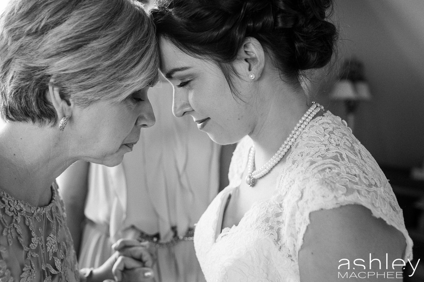 Ashley MacPhee Photography Mont Tremblant Wedding Photographer (19 of 92).jpg