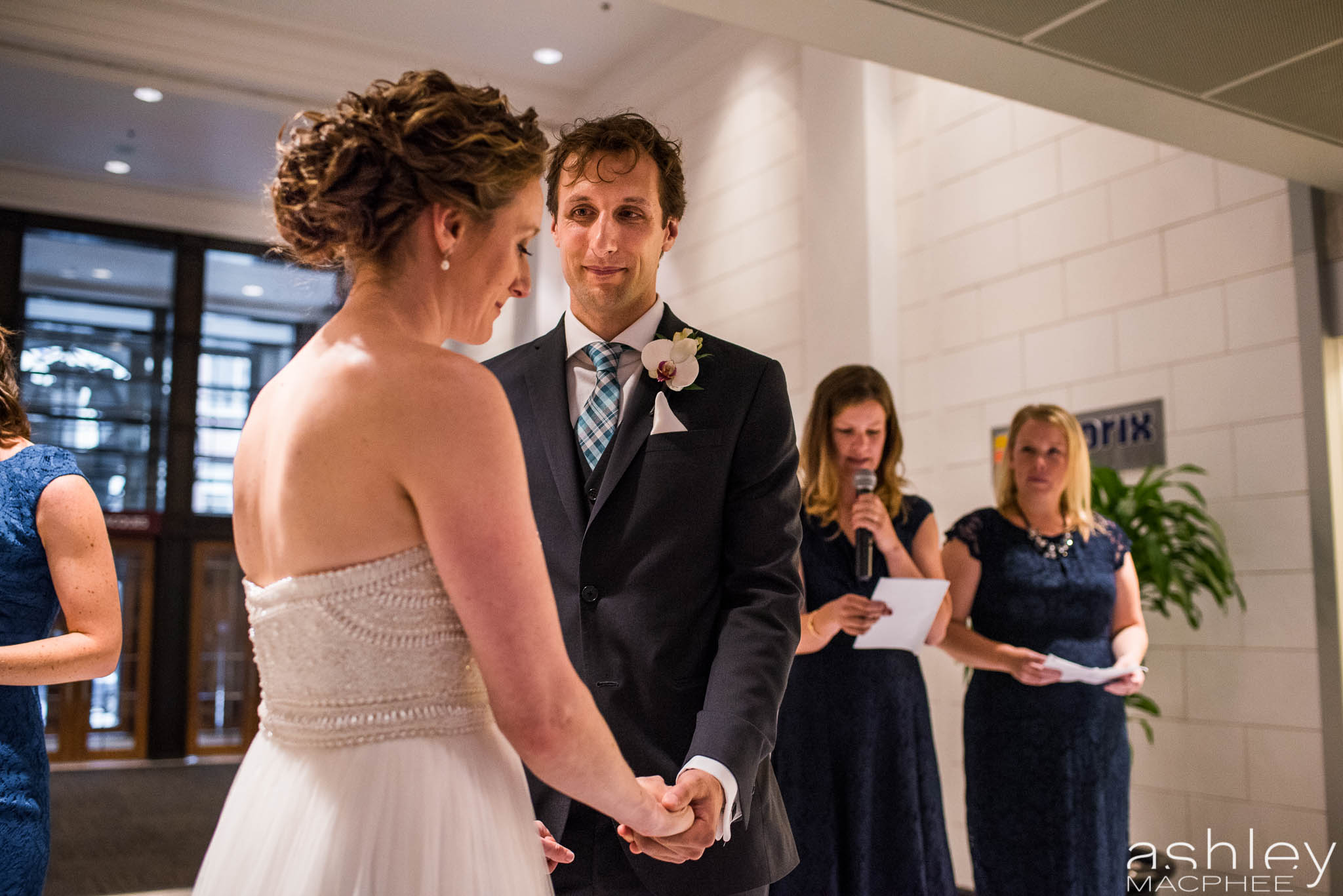 World Trade Center Montreal Wedding photos Jacquie Chris (60 of 101).jpg