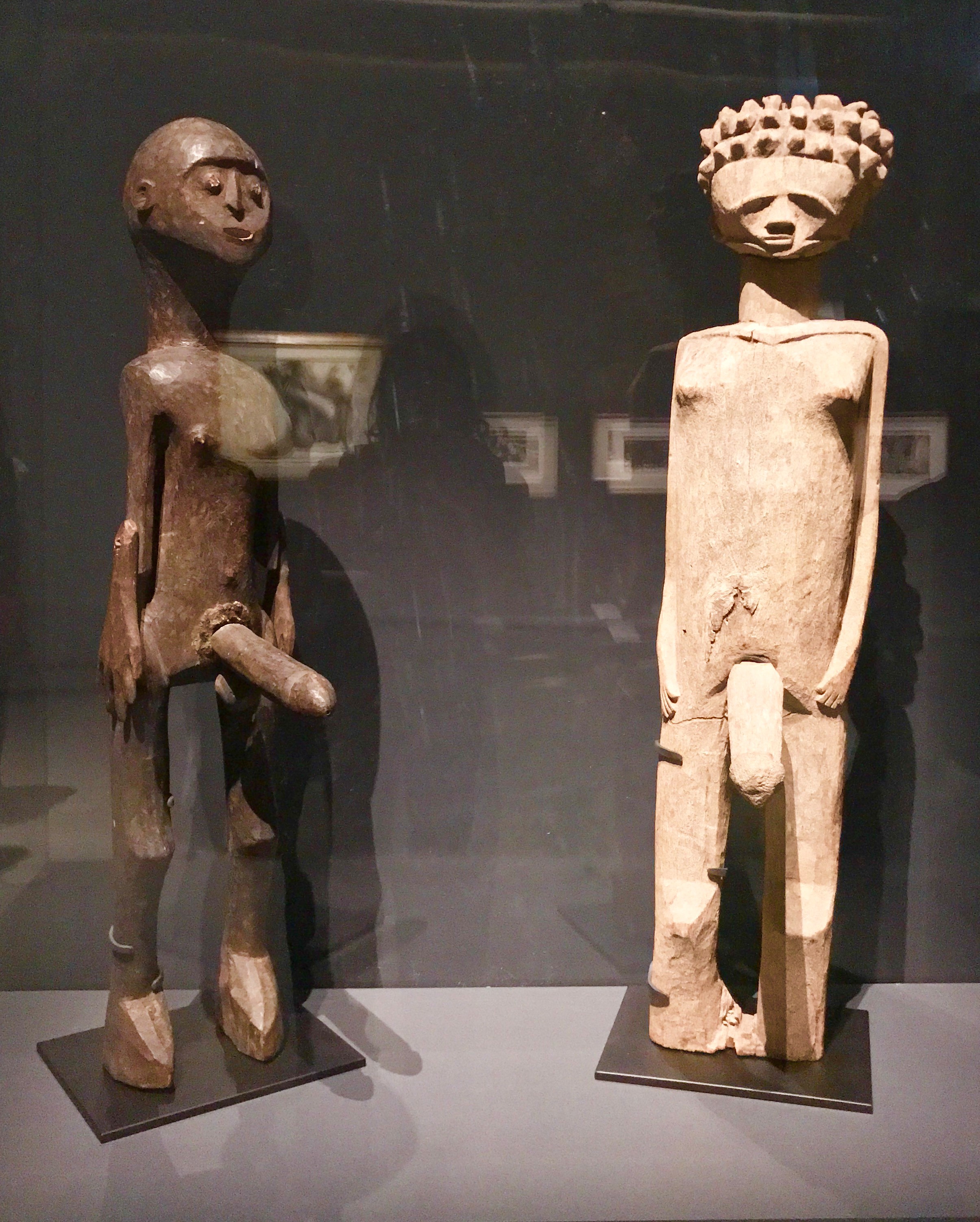 Anonymous African statues from the 20th century