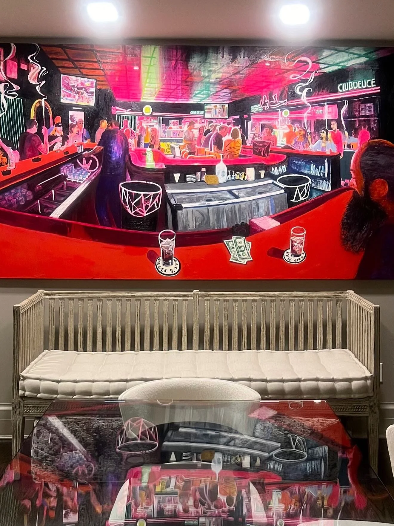 Friday vibes!!! From the halls of NADA Miami to a New York dining room in under two weeks.

This painting crossed my desk the day before Thanksgiving, which meant most people were already mentally checked out. I wasn&rsquo;t. When @gattopardo.la sent