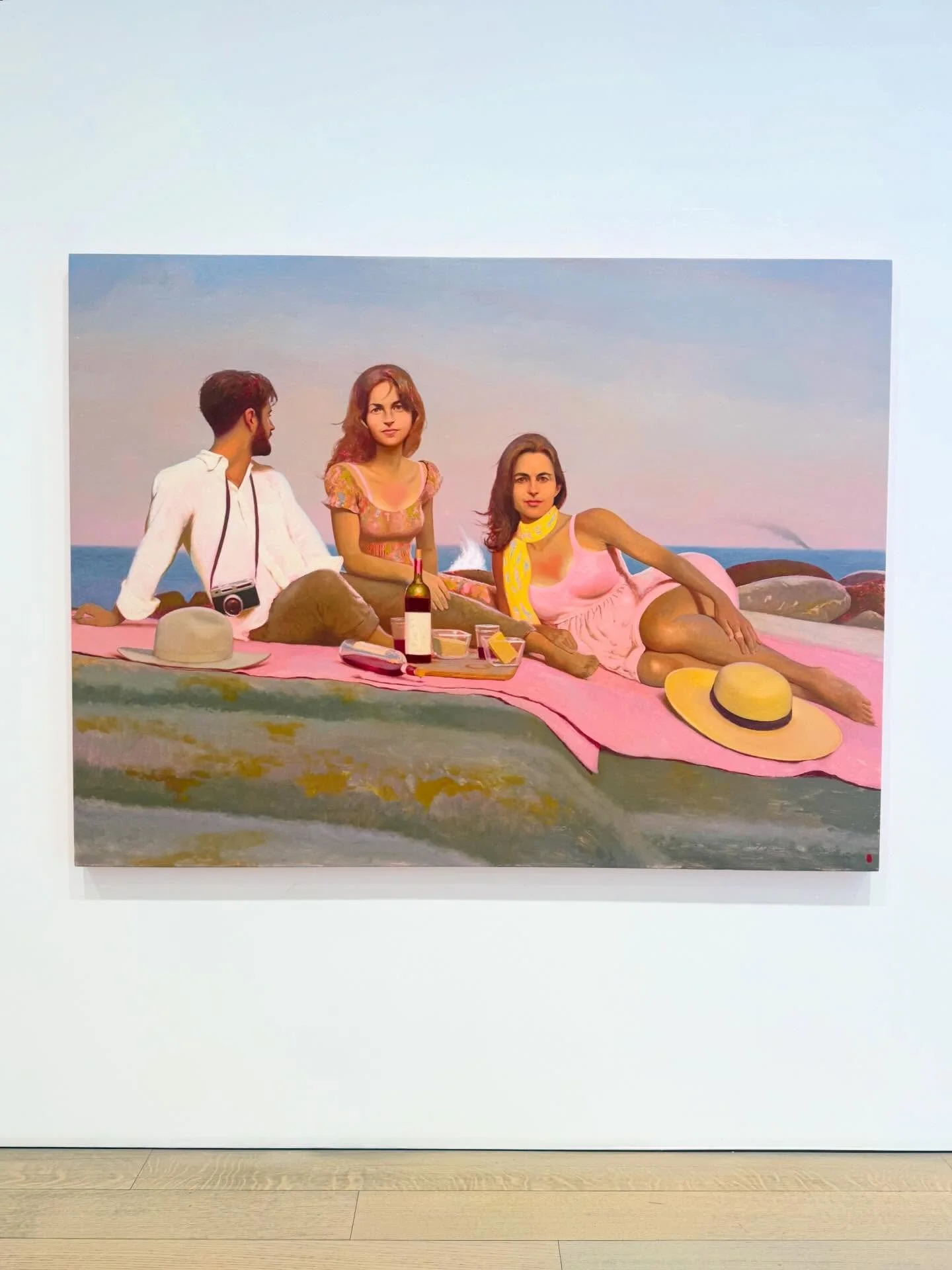 The ultimate Americana: East Coast leisure, guns and all.

Bo Bartlett turns his paintings into something  like cinematic sunlit stills that are so well composed, and a little disturbing. Great to see his latest work @miles.mcenery.gallery 🔥