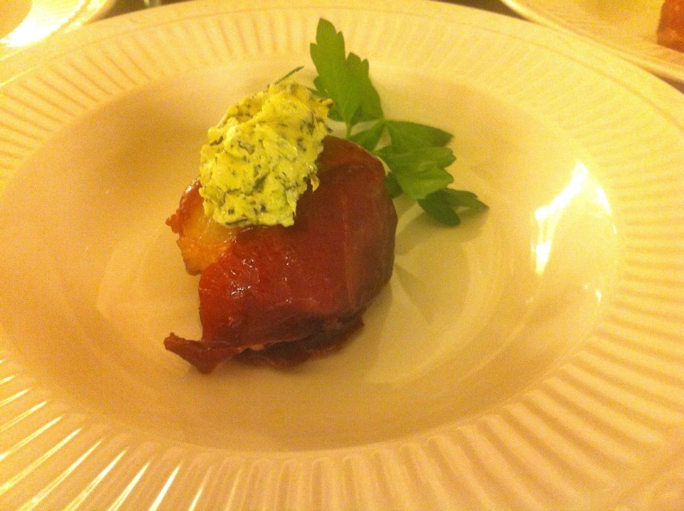 prosciutto wrapped scallop with lemon thyme butter