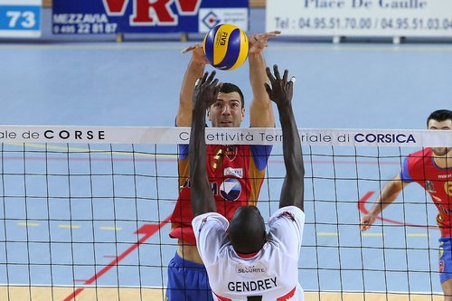 Brett Dailey (Toronto,On) led French Pro A this year in blocks with 97 in 26 matches. 