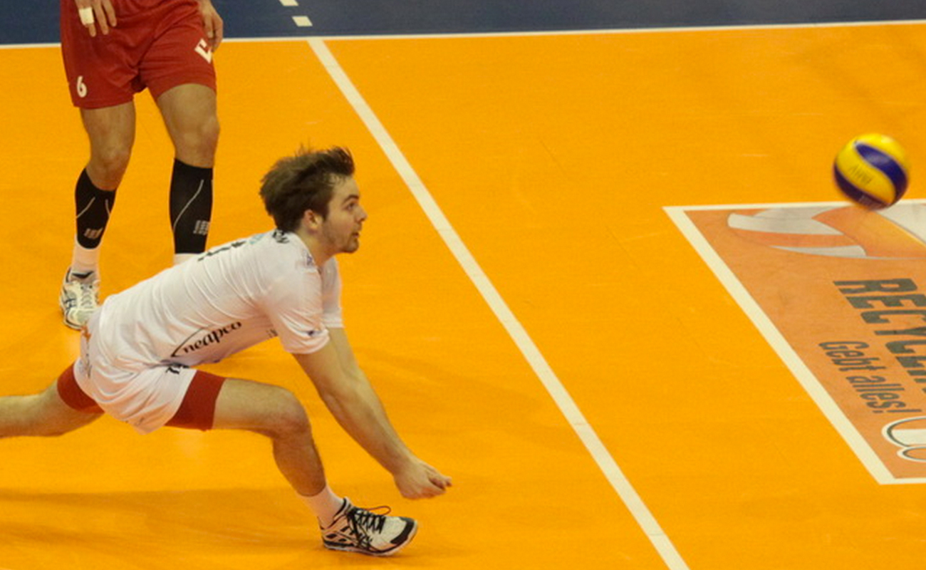Bundesliga: Semi-Finals Kick Off in Germany