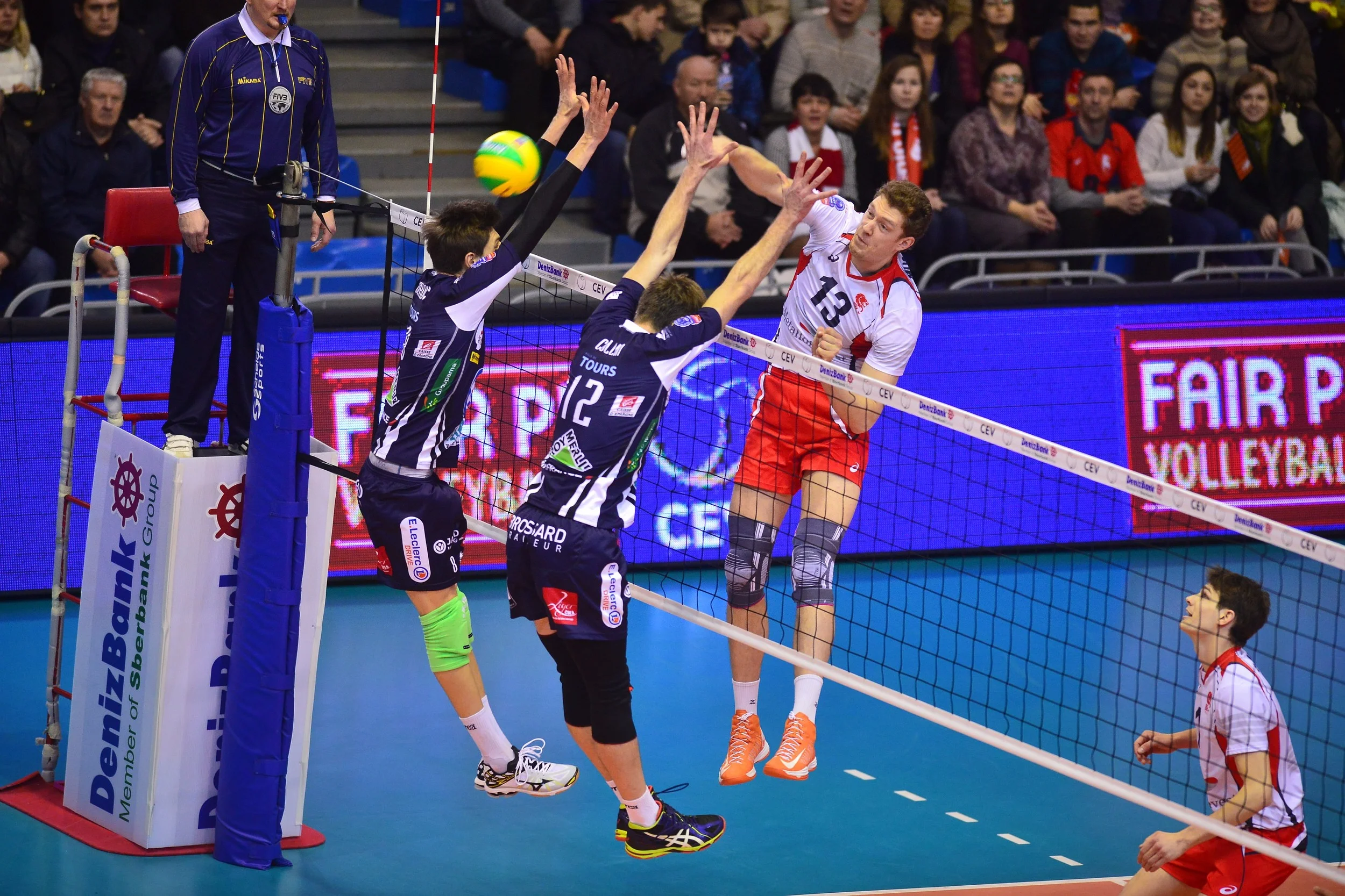Volleyball Live Streams: March 17, 2016