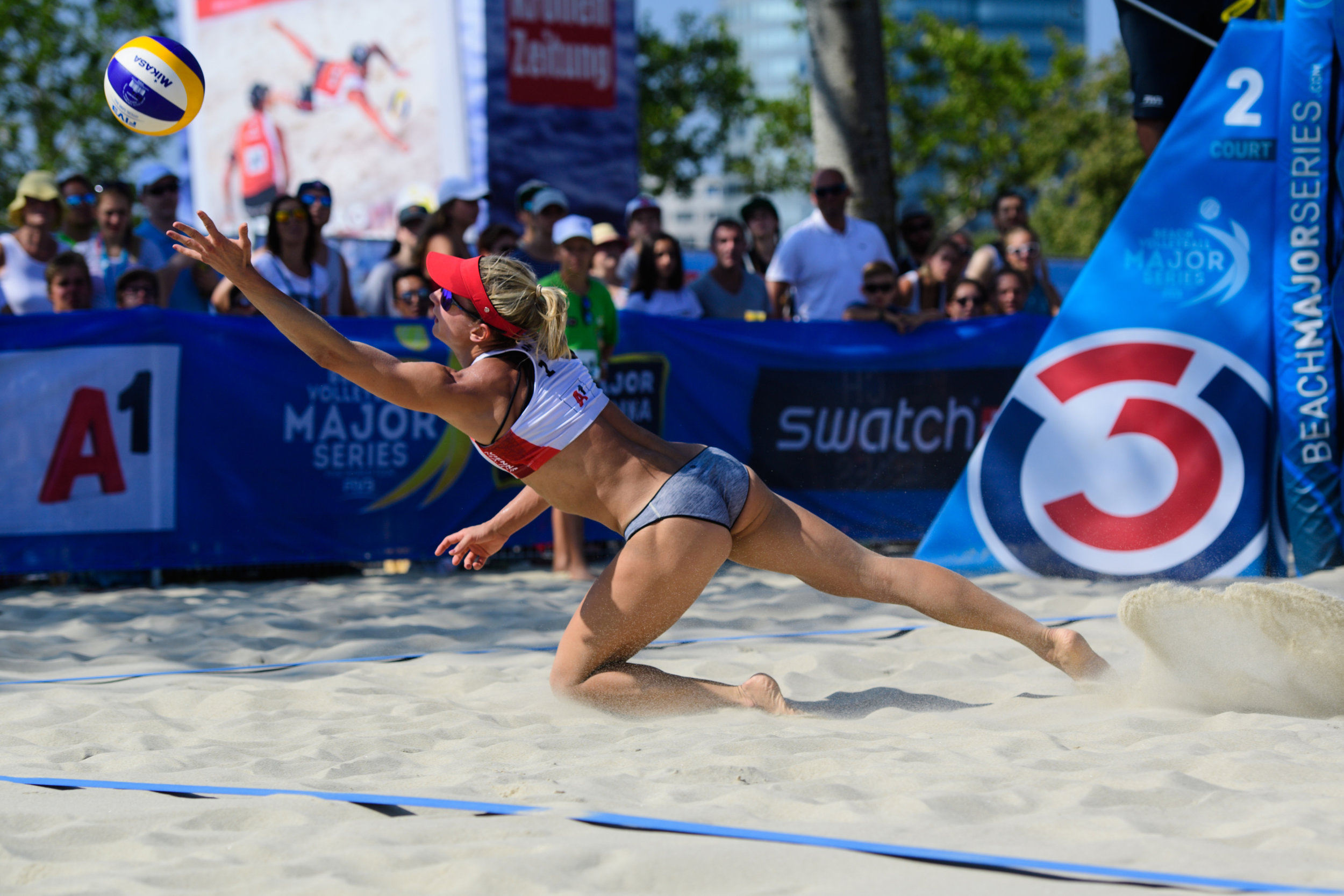 FIVB: Canadian Women Fizzle in Vienna