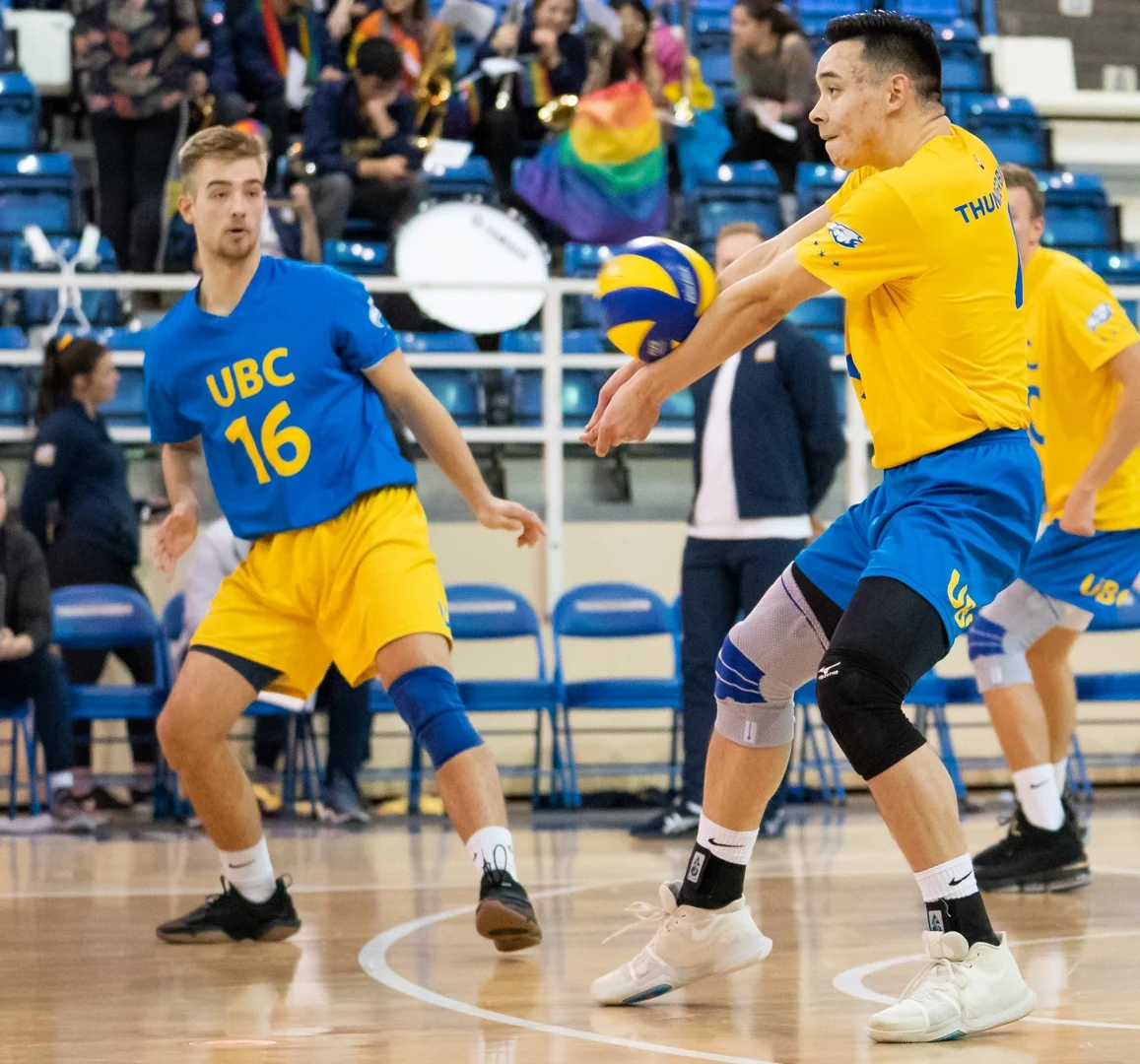 UBC’s Colten Liu (passing) has been filling some big shoes for the Thunderbirds . Photo: UBC Thunderbirds