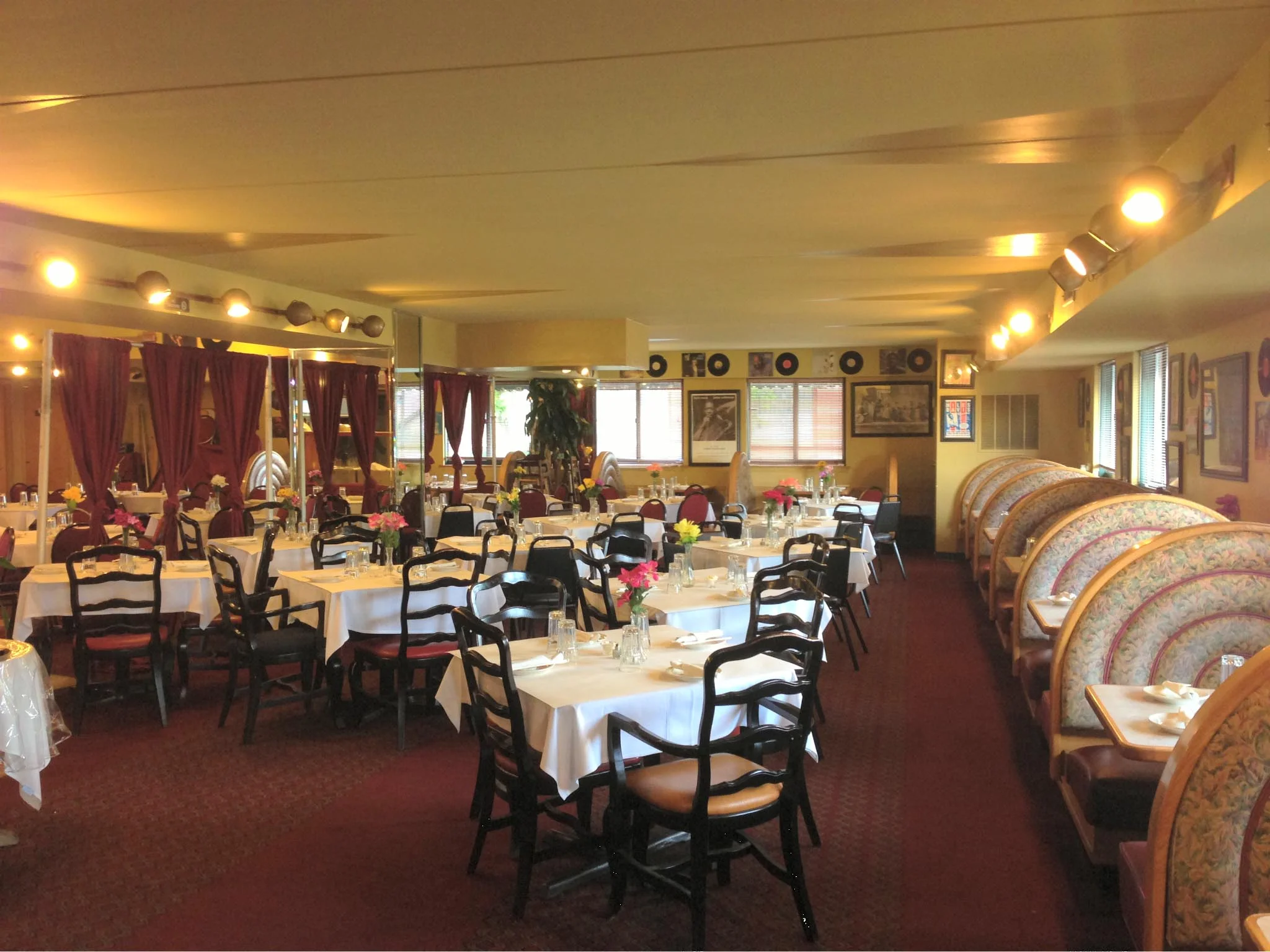 Dining Room.jpg