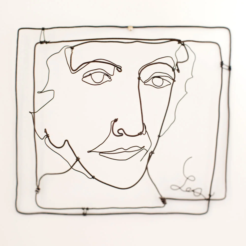 Portrait of Les