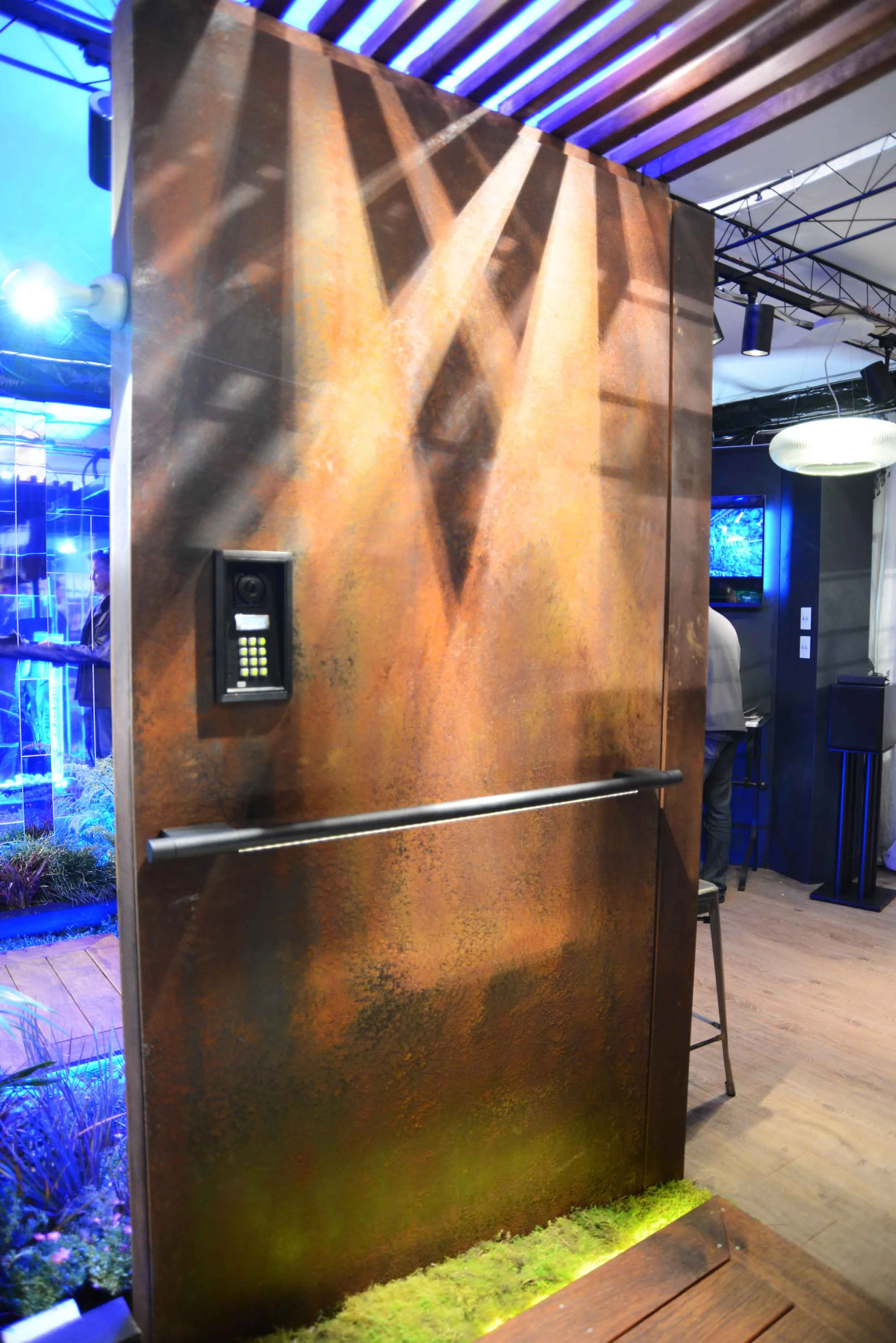 DSC_0106_insight light.jpg