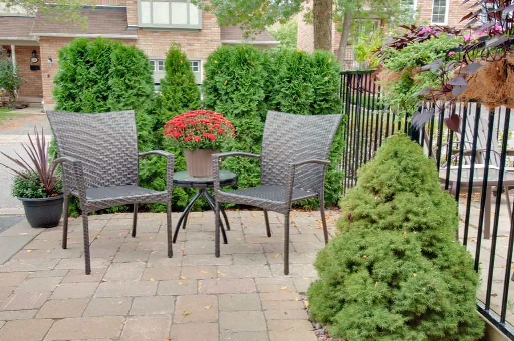 2350-Britannia-Rd-W-Mississauga-Karly-Moore-House-For-Sale (2).jpg