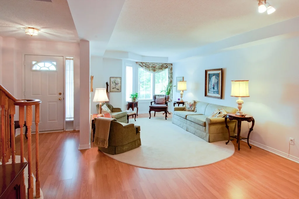 2350-Britannia-Rd-W-Mississauga-Karly-Moore-House-For-Sale (6).jpg