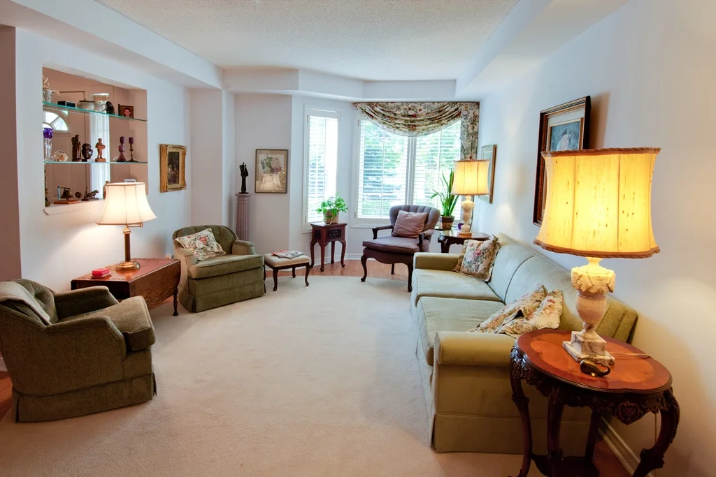 2350-Britannia-Rd-W-Mississauga-Karly-Moore-House-For-Sale (7).jpg