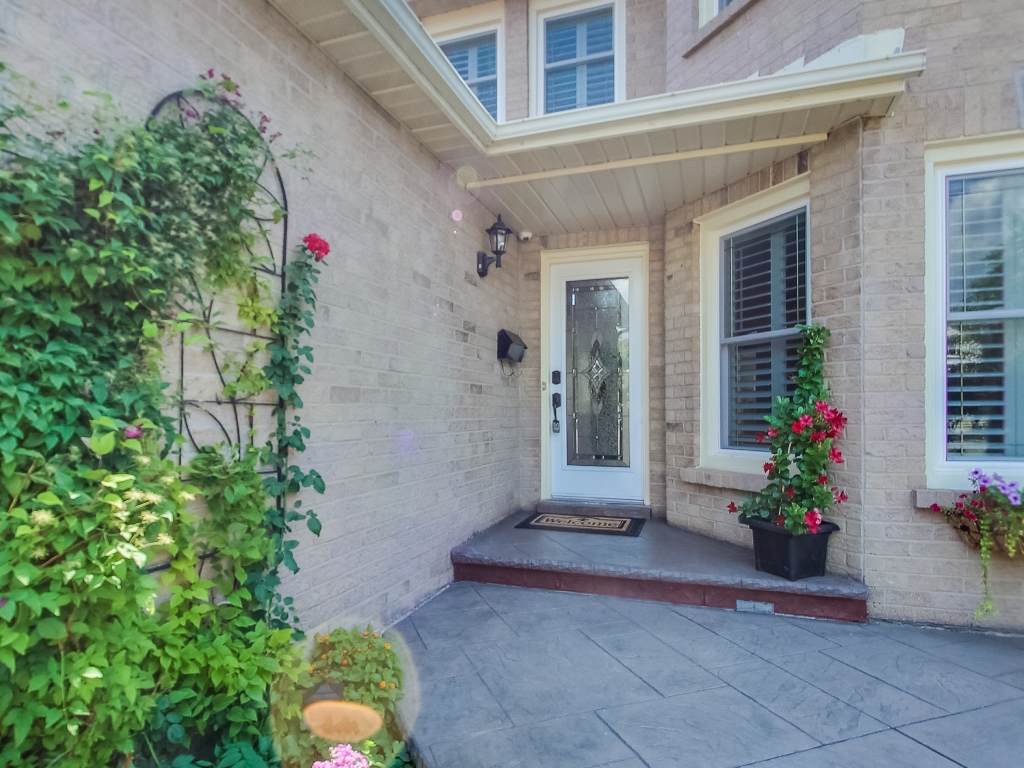 1558-Wintergrove-Gardens-Mississauga-Karly-Moore-For-Sale (4).jpg