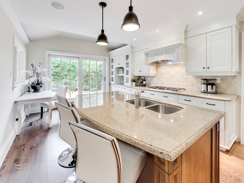 1079-Red-Pine-Cres-Lorne-Park-Mississauga-Real-Estate-Karly-Moore (16).jpg