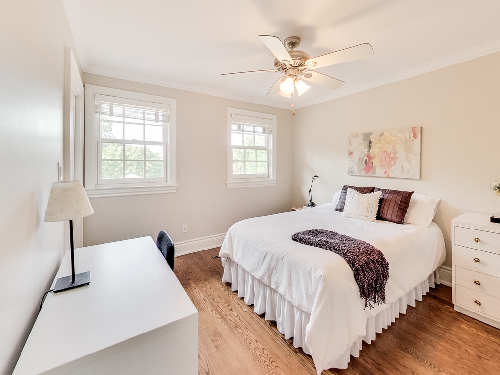 1079-Red-Pine-Cres-Lorne-Park-Mississauga-Real-Estate-Karly-Moore (38).jpg
